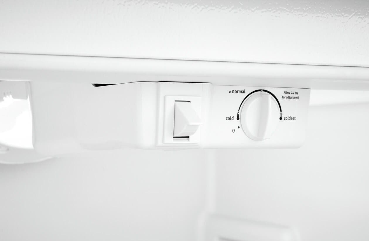 Frigidaire FFHT2033VP Pearl White