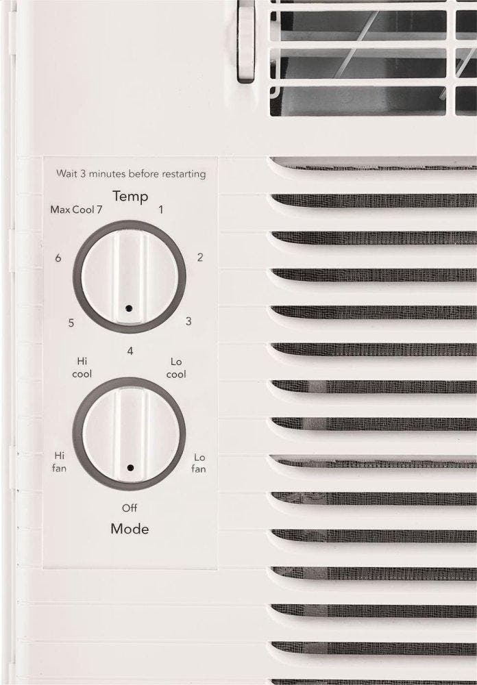 Frigidaire FFRA051ZAE White