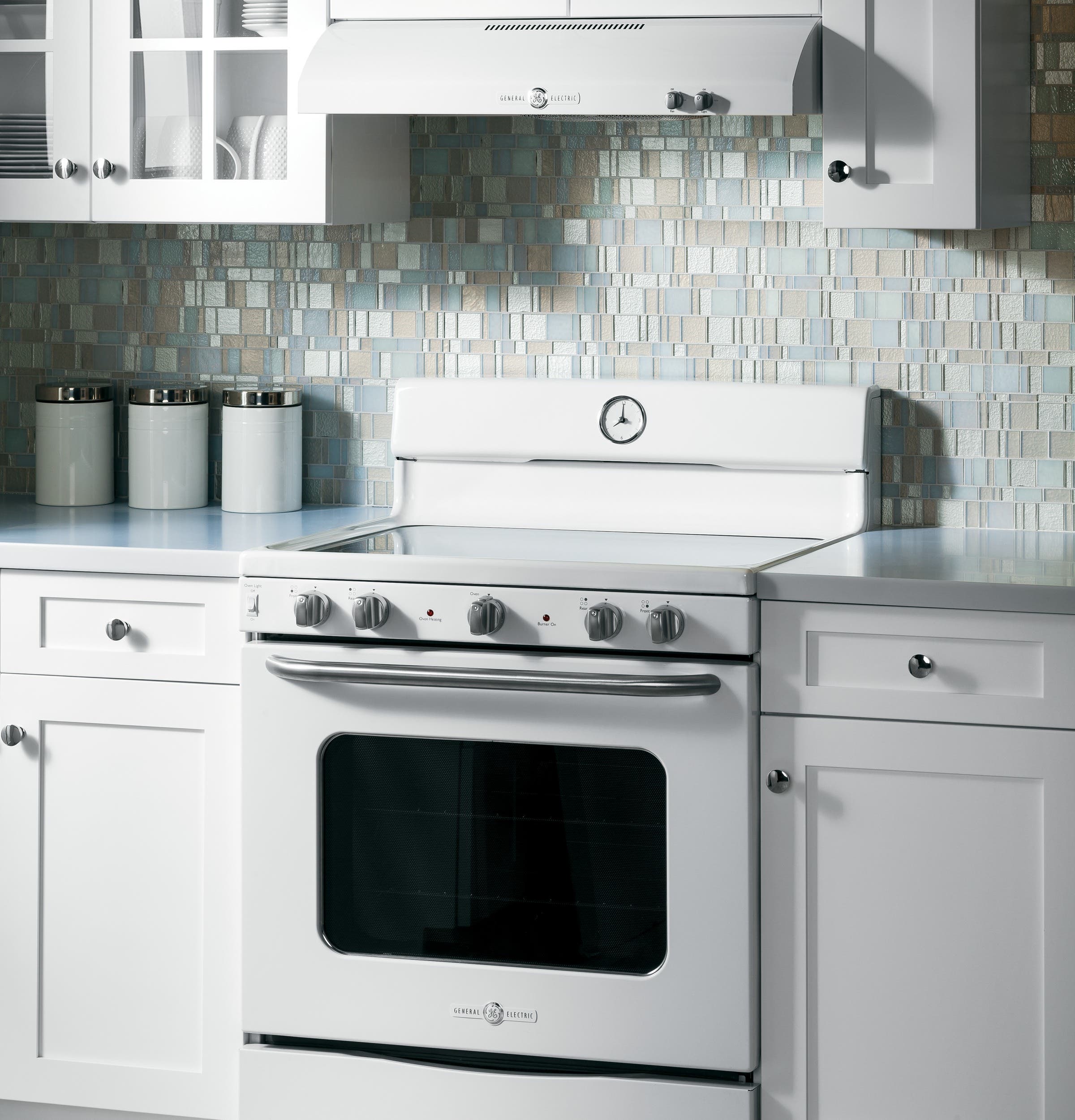 GE AV447FWS White