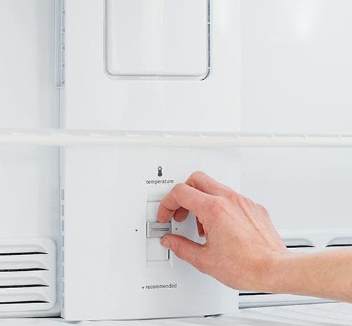Frigidaire FFTR1821QB Black