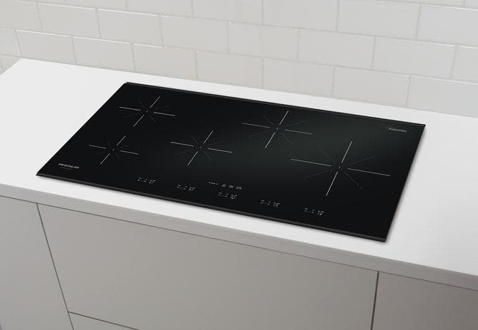 Frigidaire FGIC3667MB Black