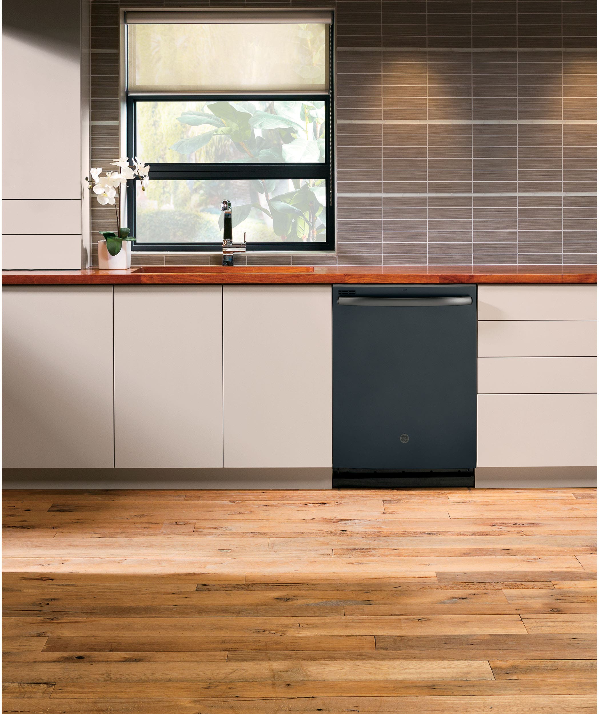 GE GDT605PFMDS Black Slate