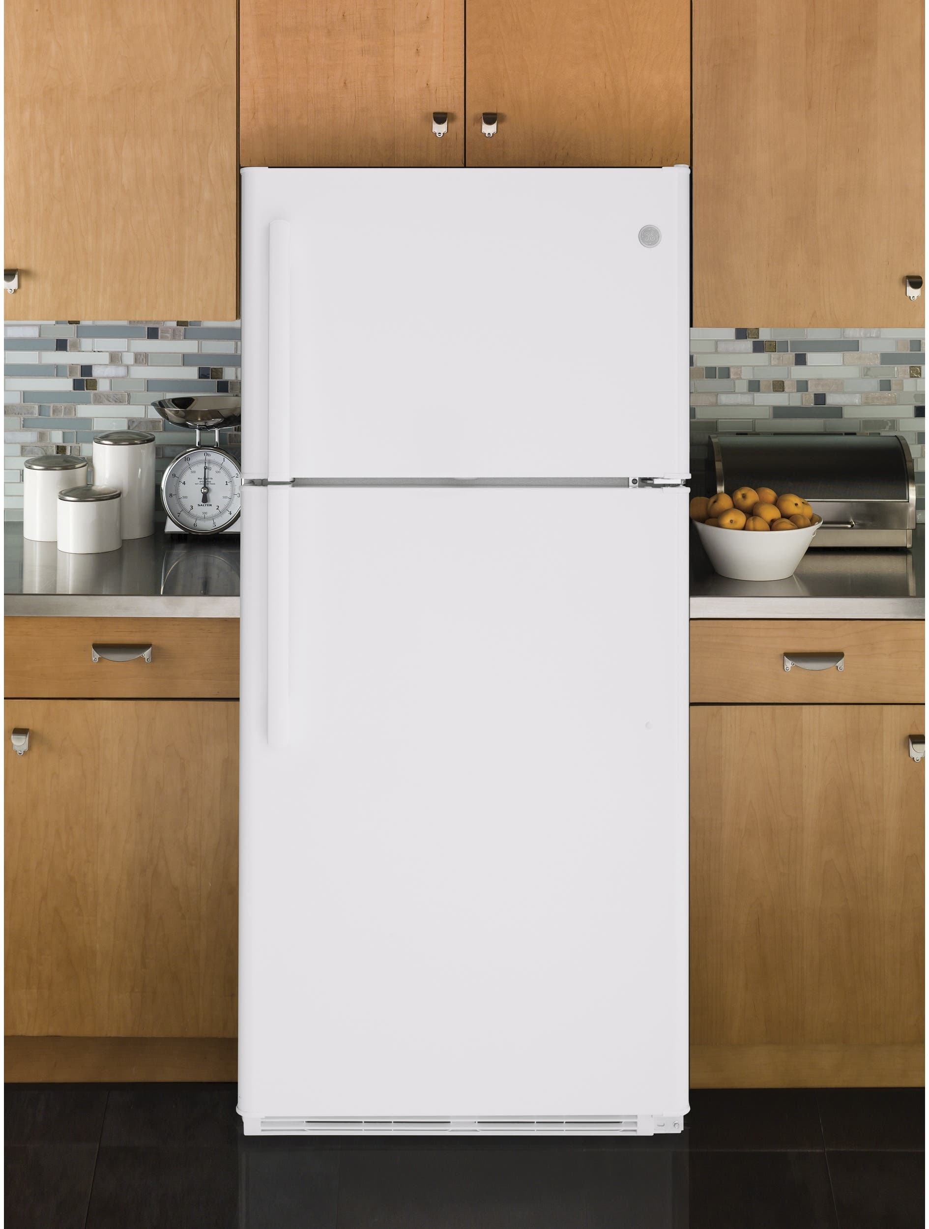 GE GTS18FGLWW White