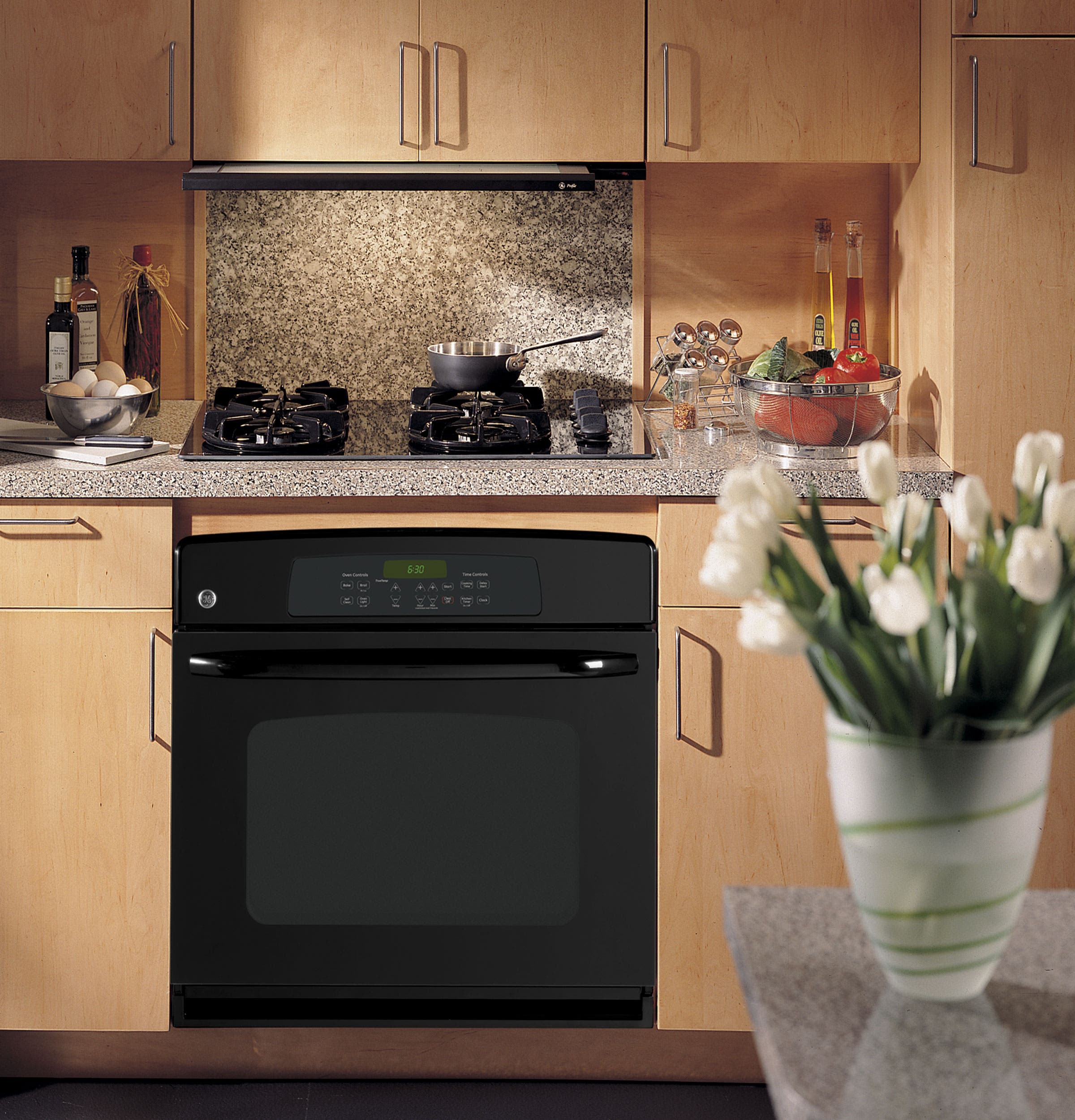 GE JTP30DPBB Black on Black