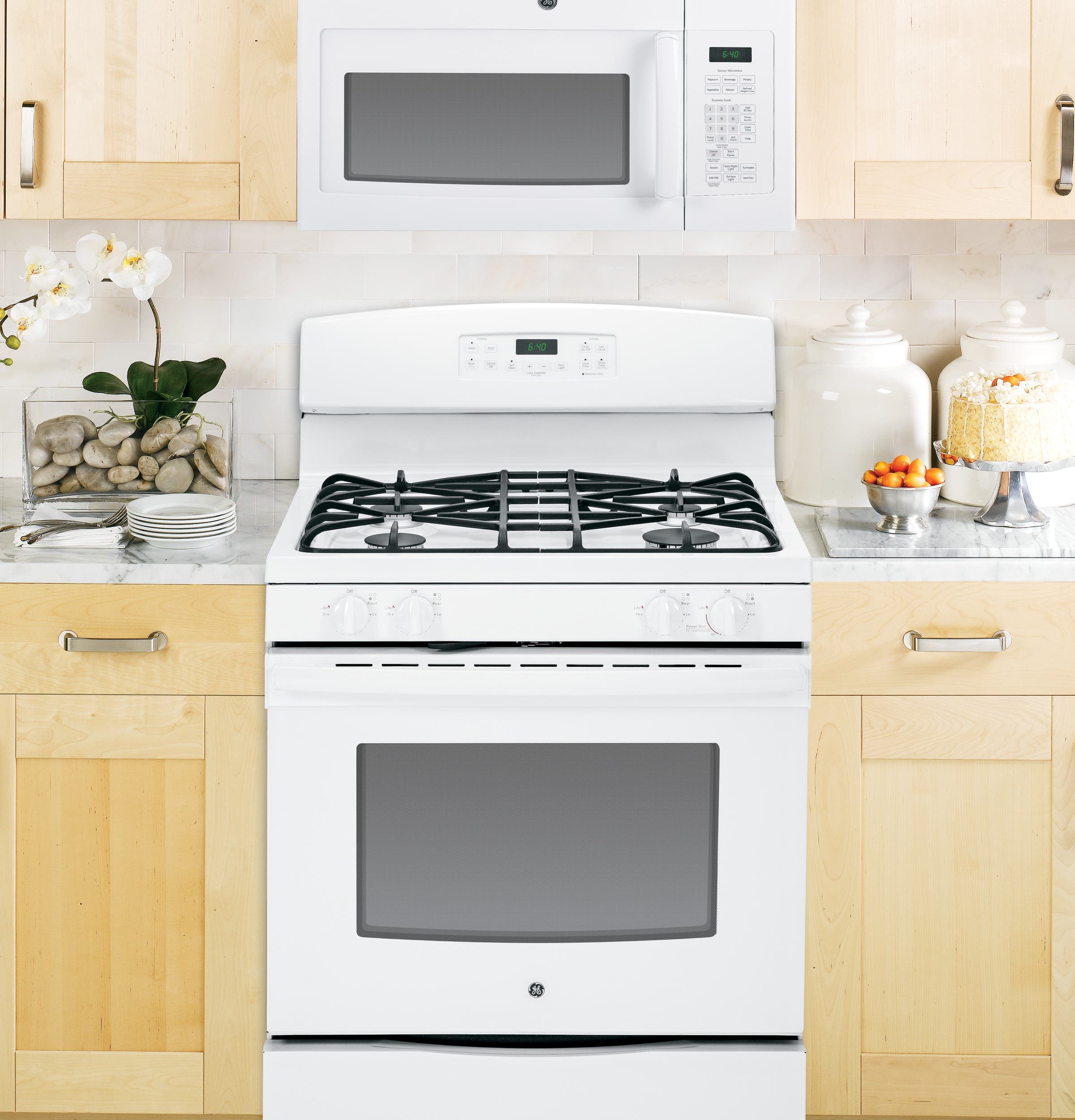 GE JVM6172DFWW White