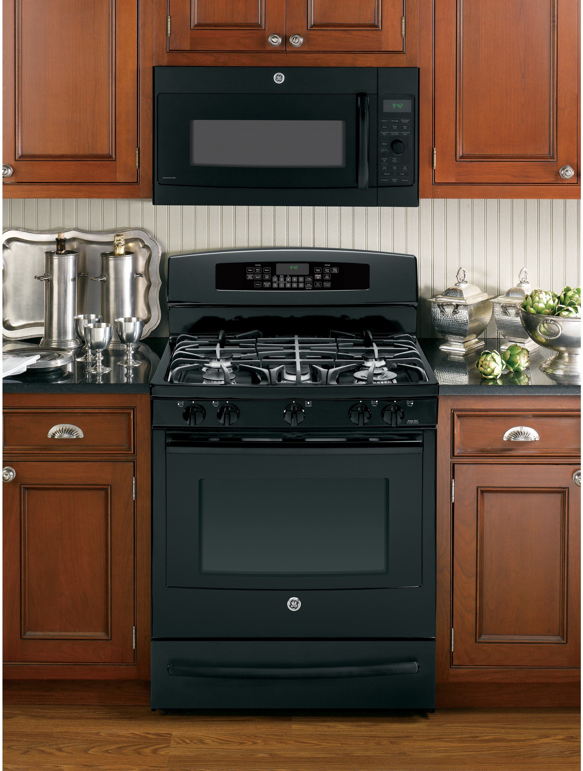 GE P2B940DEHBB Black