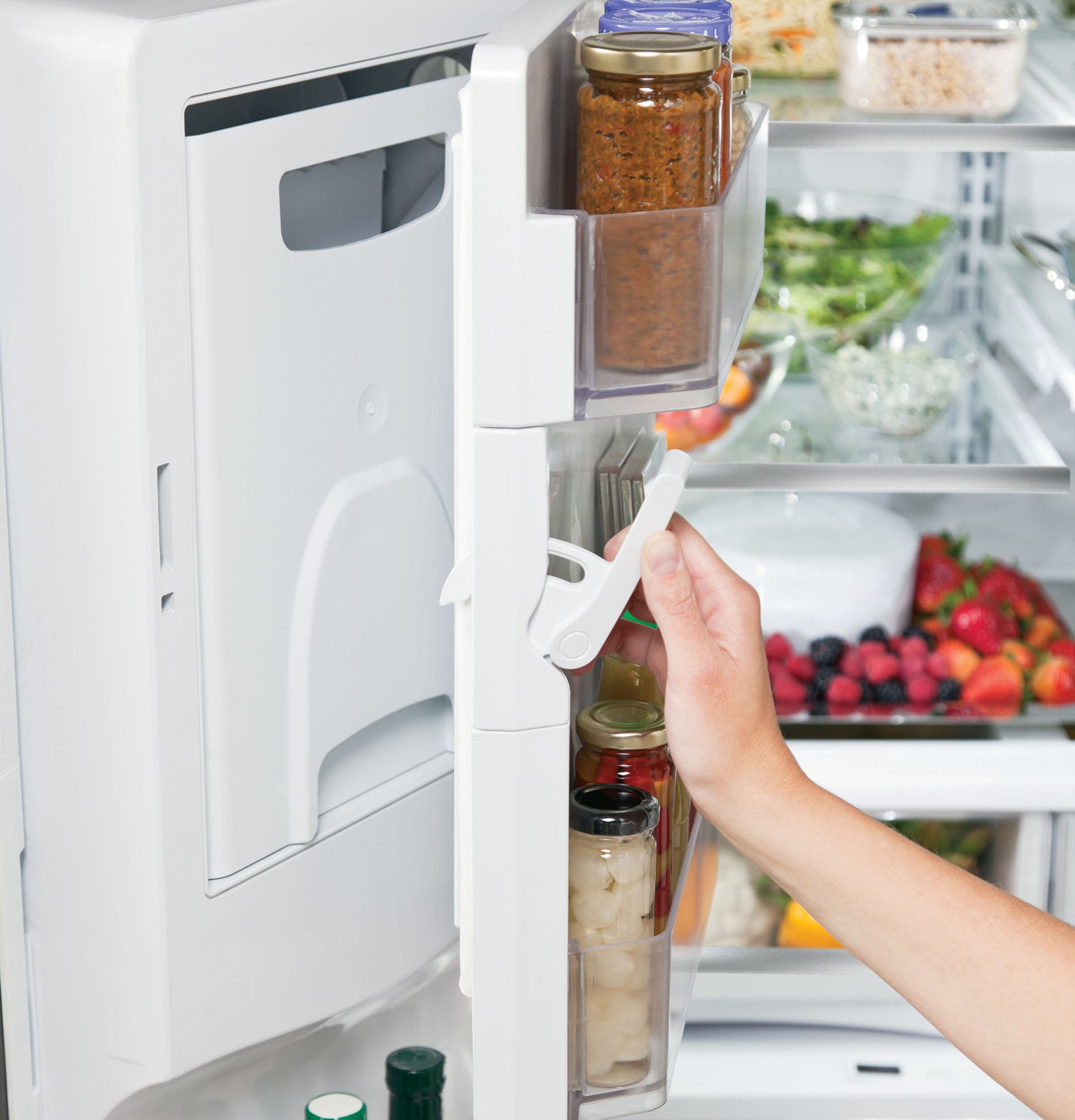 GE PFE28RSHSS 27.7 cu. ft. Bottom Mount Refrigerator
