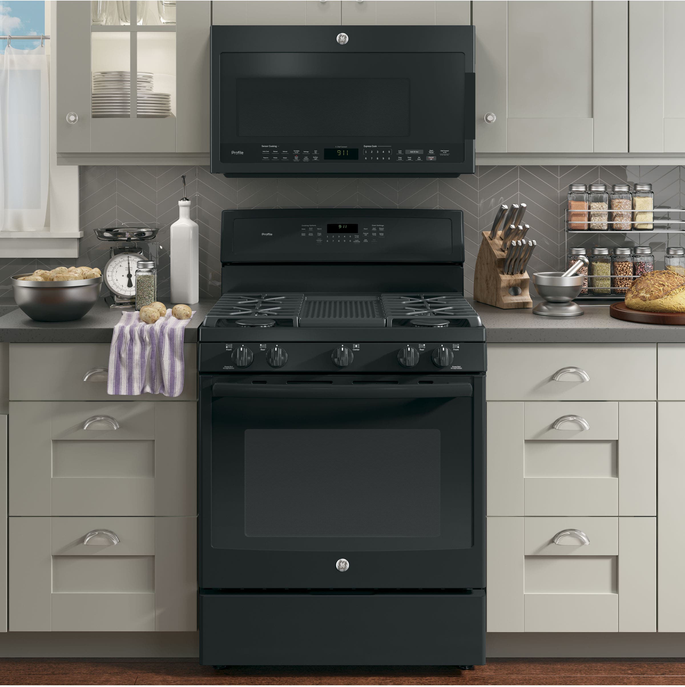 GE PGB911DEJBB Black