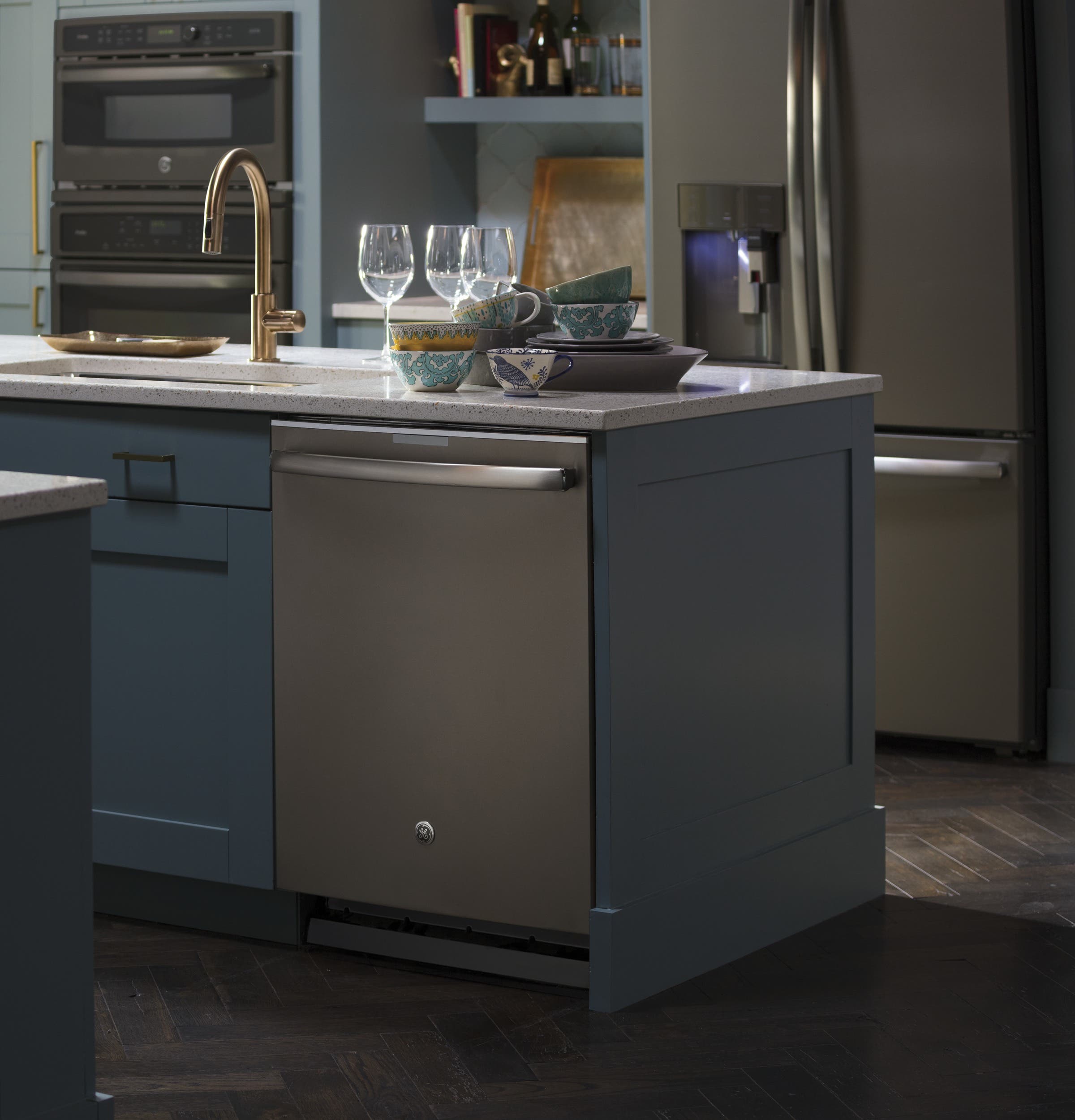 GE PT7050EHES Slate