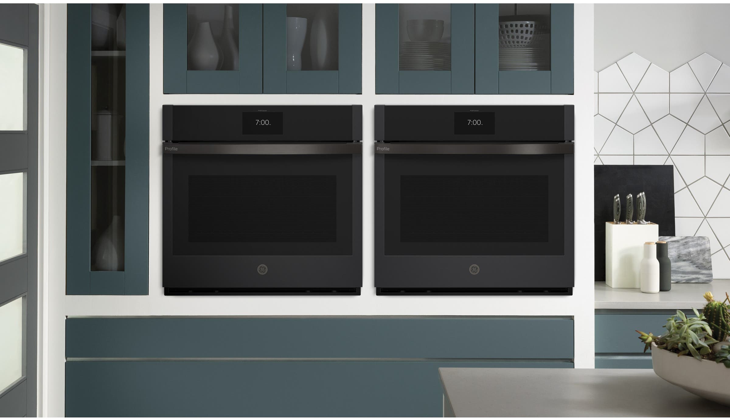 GE PTS7000FNDS Black Slate