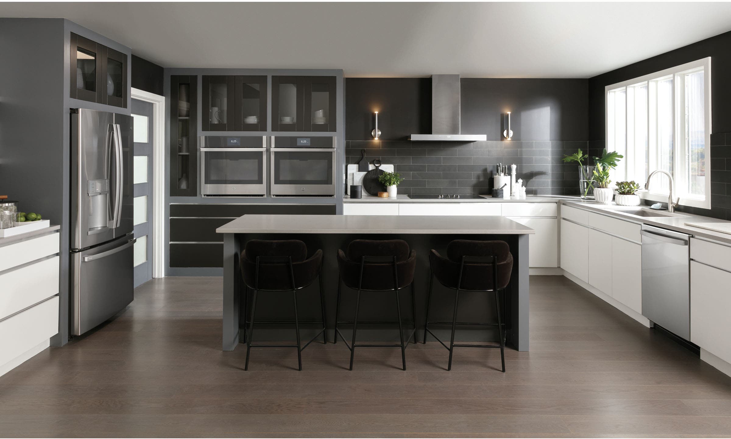 GE PTS7000FNDS Black Slate