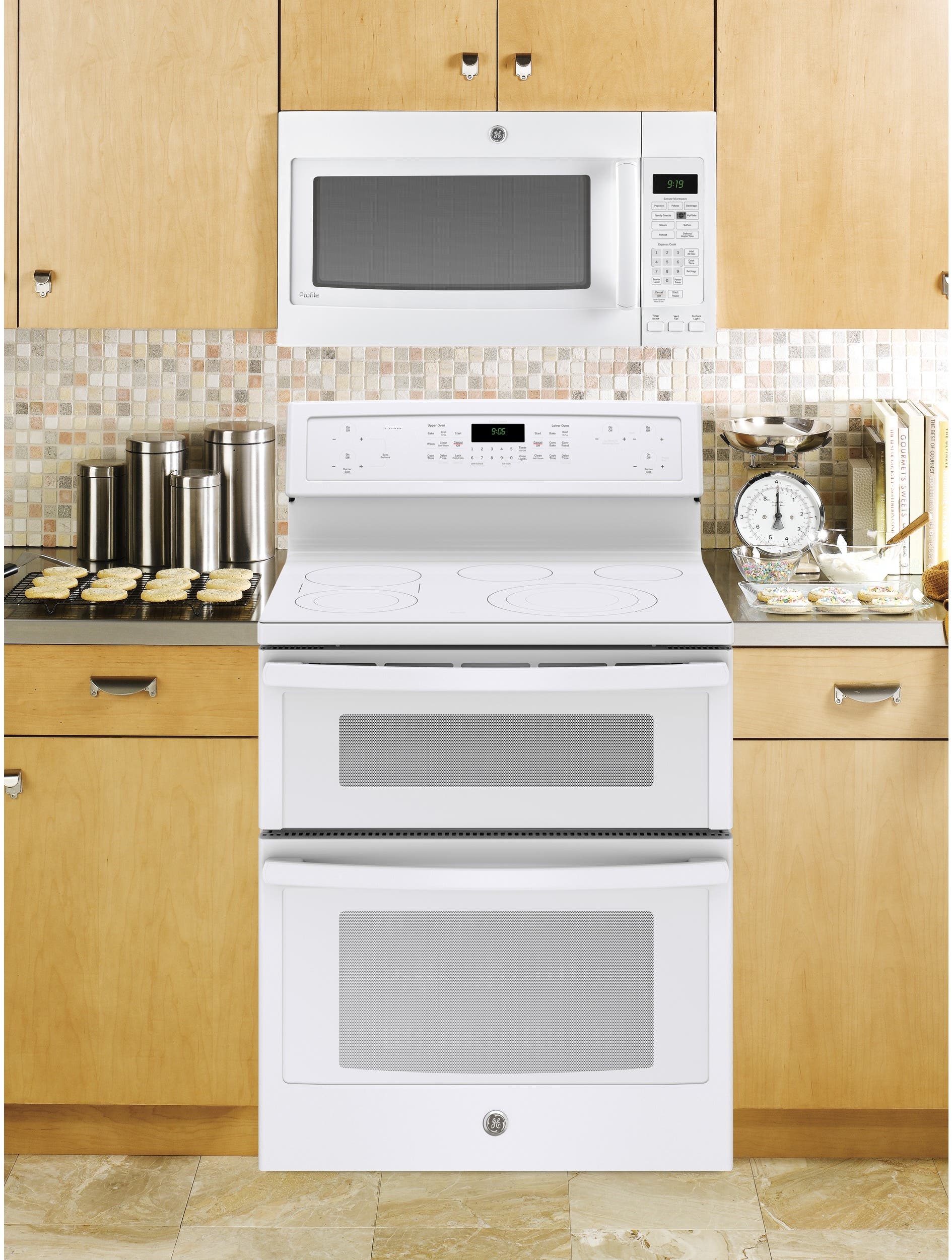 GE PVM9195DFWW White