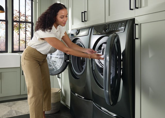 Electrolux ELFW7738AA 27 Inch Front Load Washer with 4.5 cu ft Capacity,...