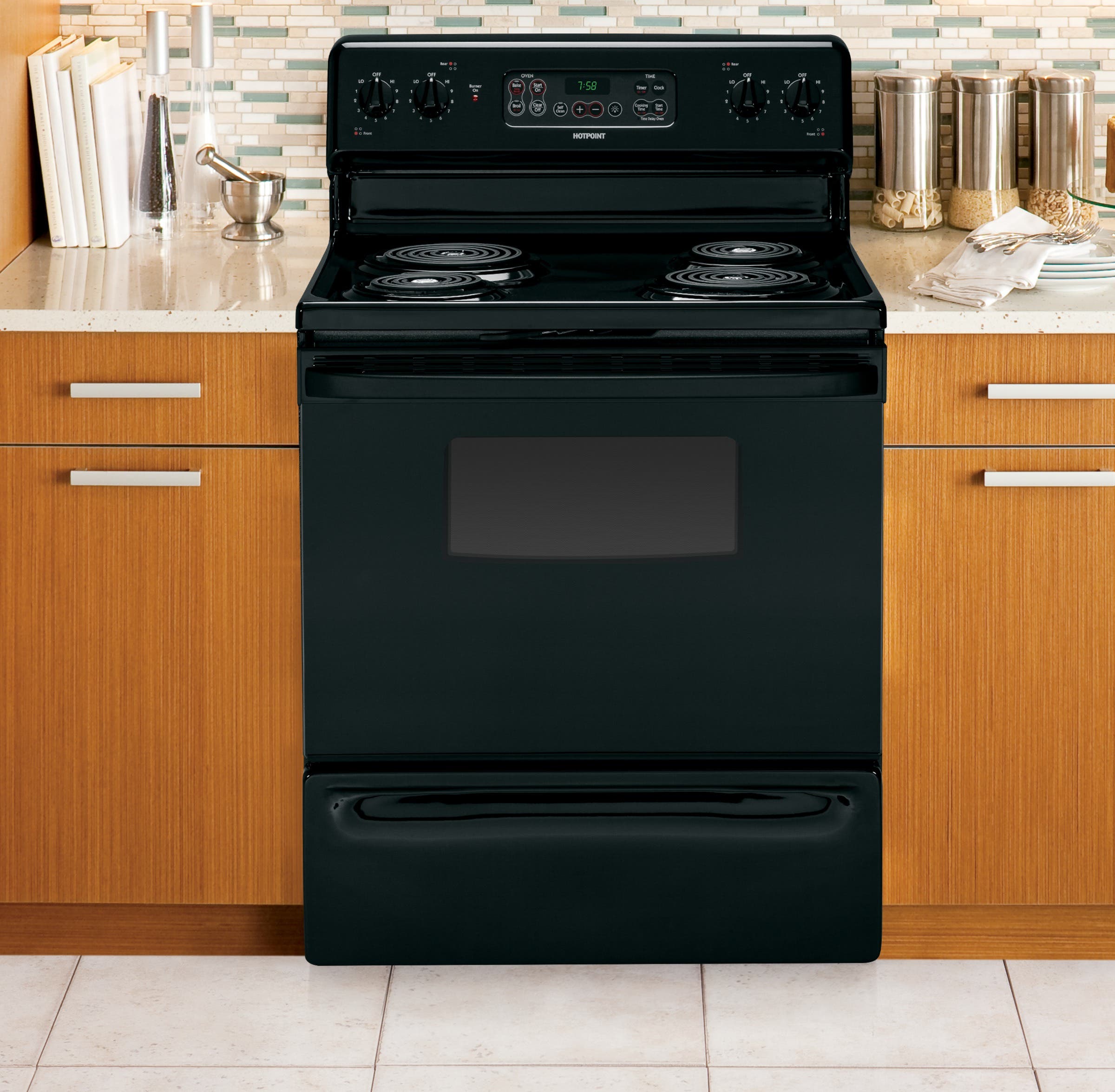Hotpoint RB758DPBB Black