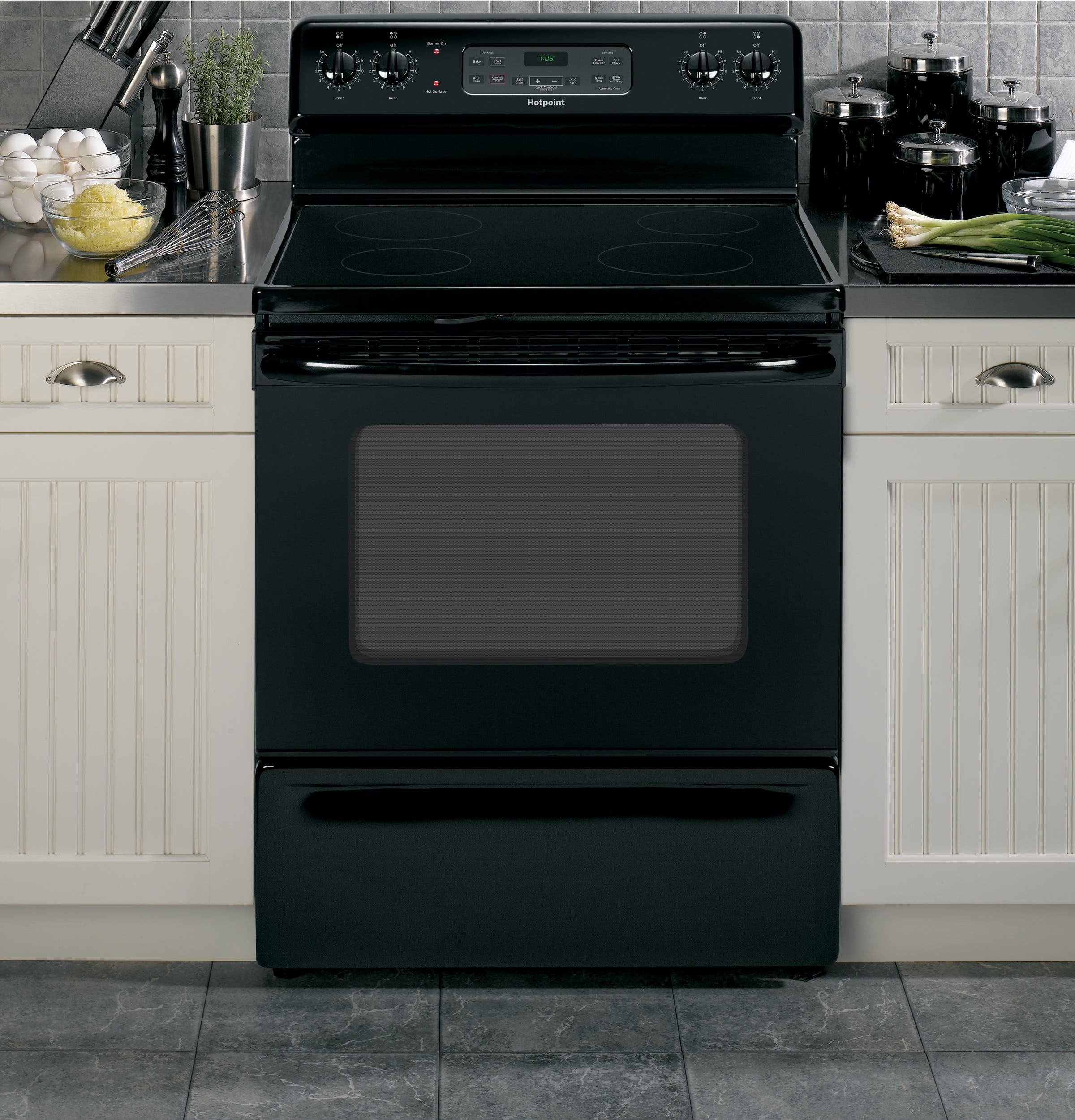 Hotpoint RB780DHBB Black