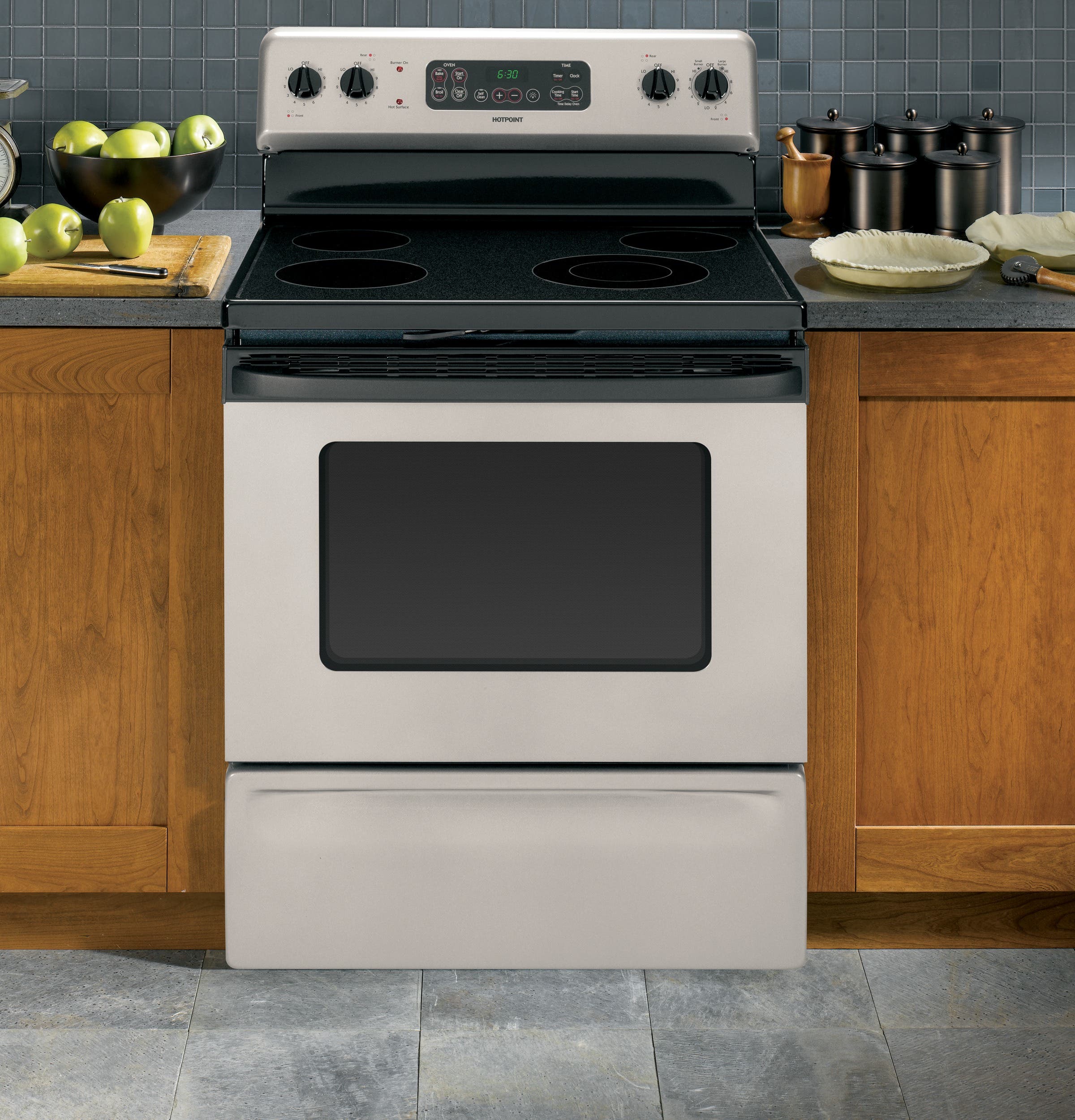 Hotpoint RB790SRSA Silver Metallic