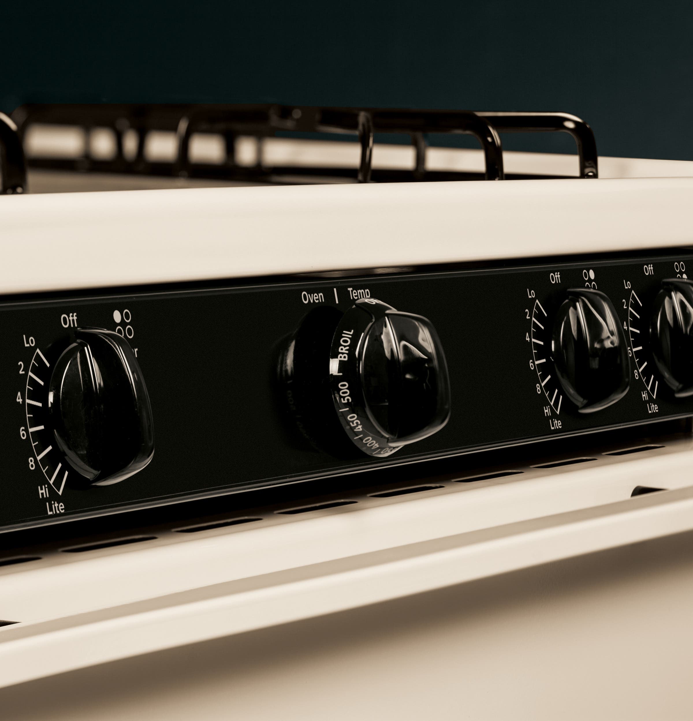 Hotpoint RGB508PEFCT Bisque