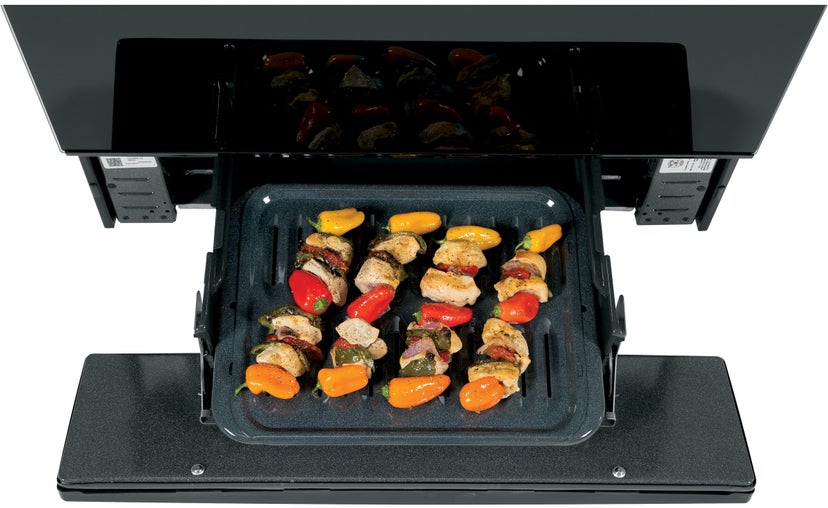 Hotpoint RGB530DETBB 30" Freestanding Gas Range with 4 Sealed Burners, ...