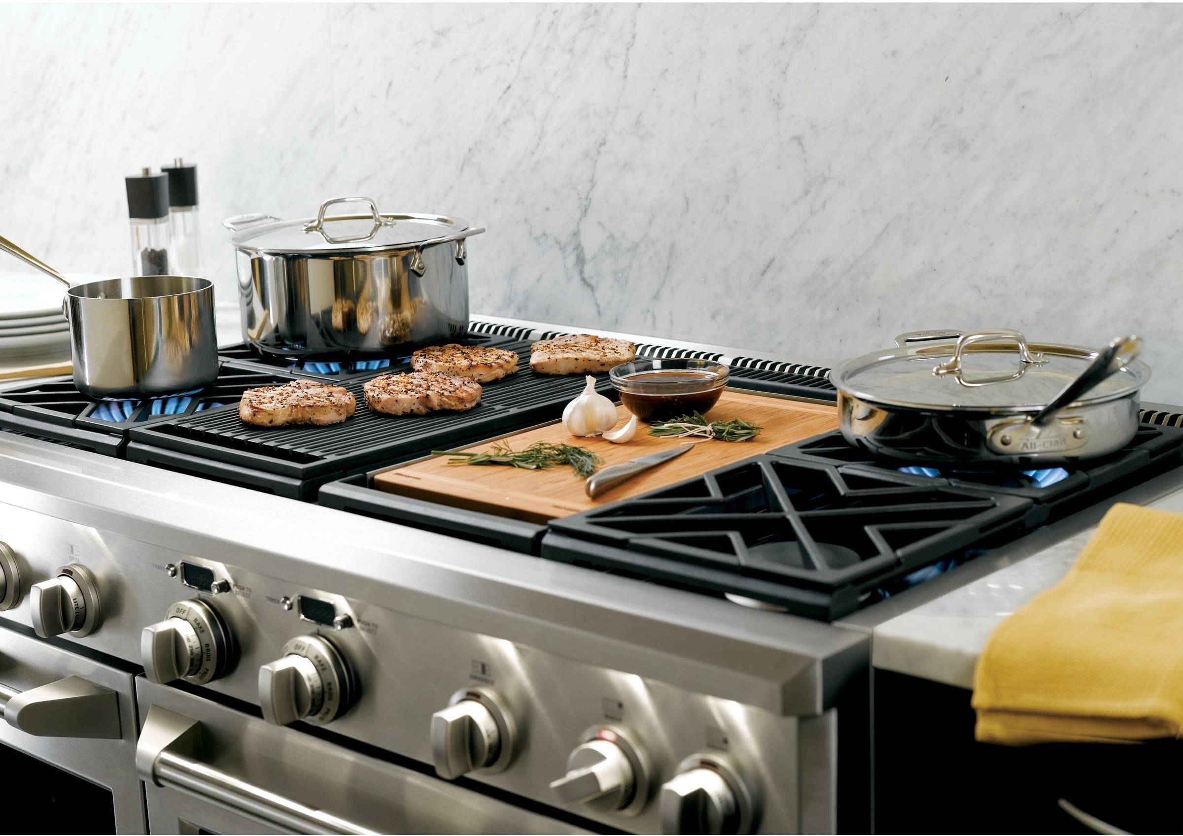 Monogram ZDP484NGPSS Stainless Steel, Natural Gas