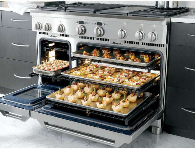 Monogram ZDP484NGPSS 48 Inch Pro-Style Freestanding Dual Fuel Range wit...