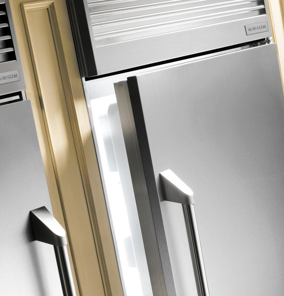 Monogram ZIRP360NHRH Stainless Steel, Pro-Style with Right Hinge