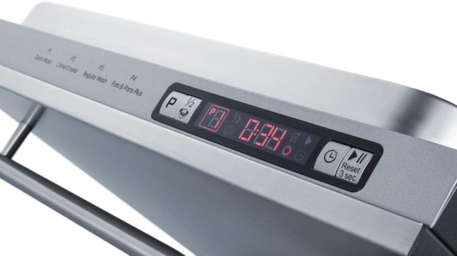 Summit DW18 Panel Ready, Standard Height