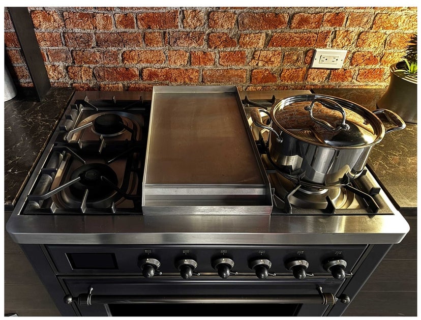 Ilve UM09FDNS3MGB 36" Dual Fuel Freestanding Range w/ 6 Sealed Burne...