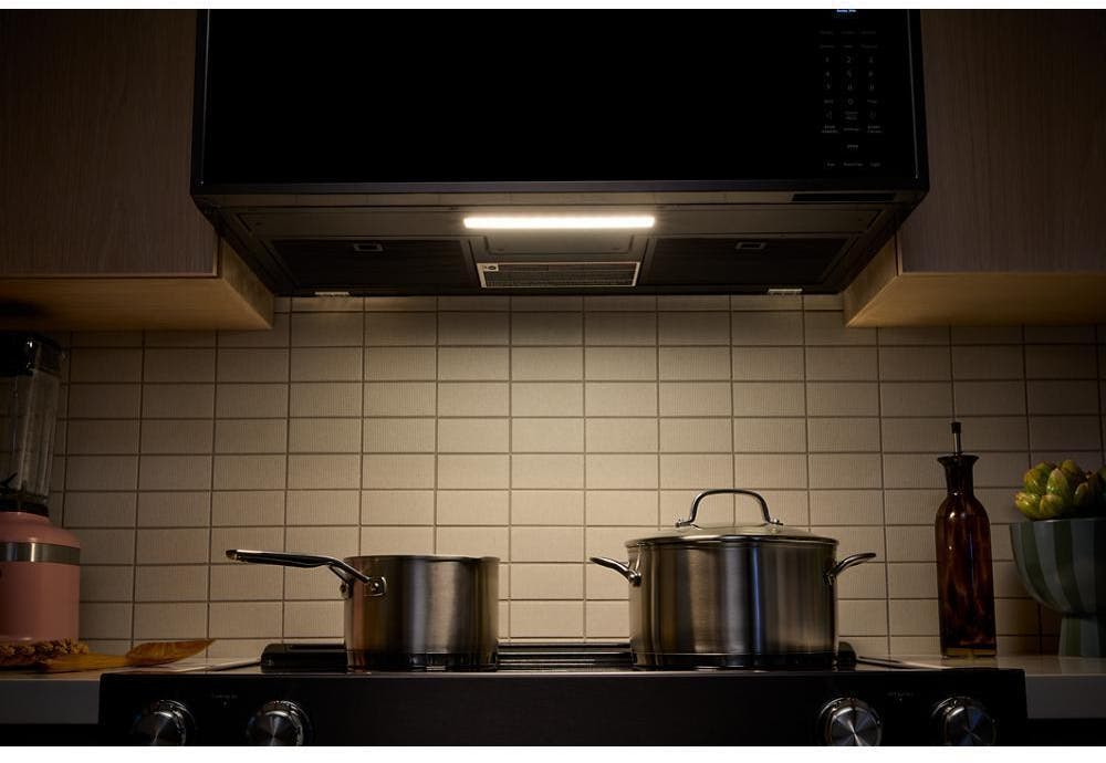 KitchenAid KMML550RBS Black Stainless Steel with PrintShield Finish