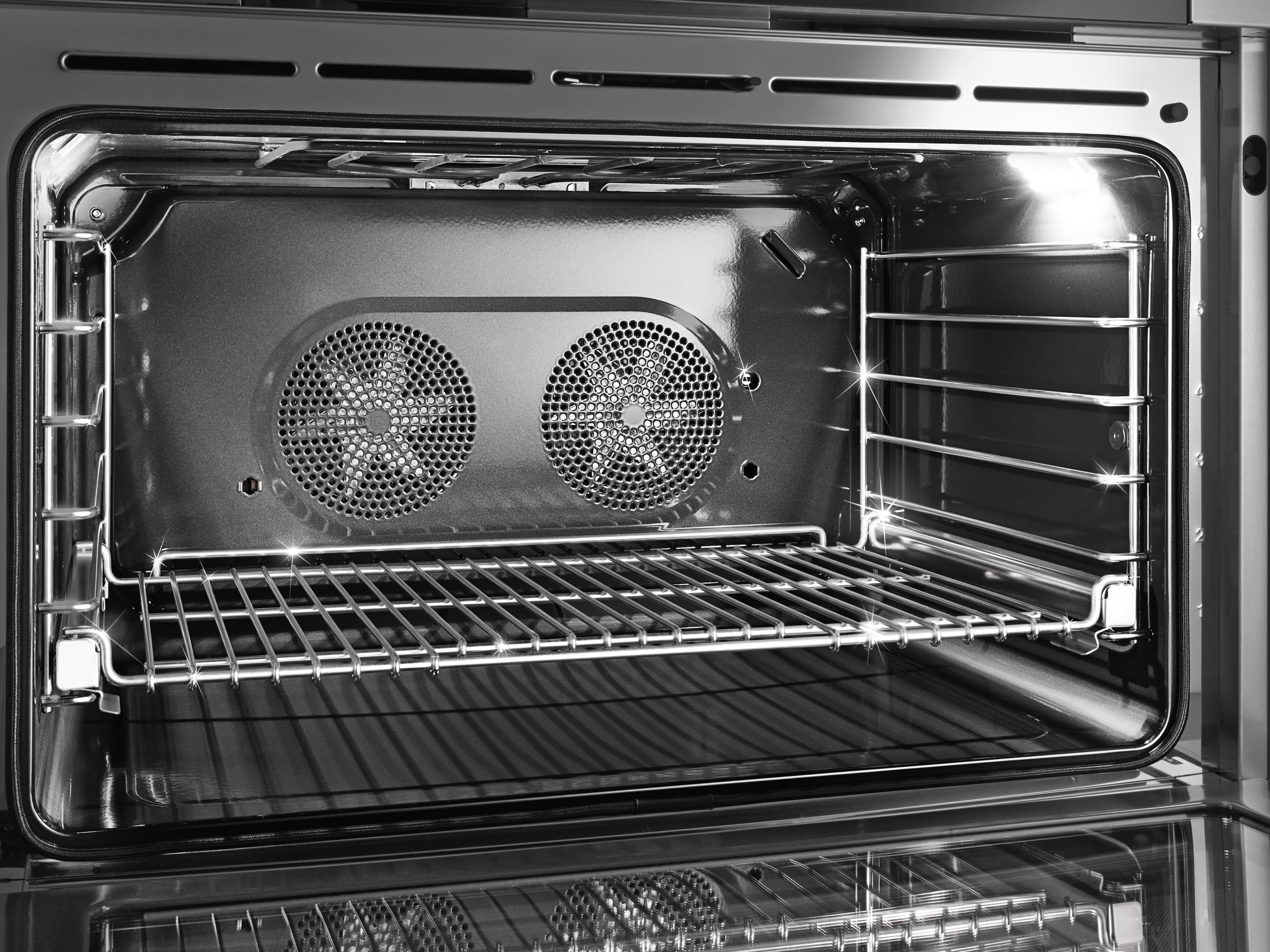 Miele HR19343LP 36 Inch Freestanding Dual Fuel Smart Range Clean