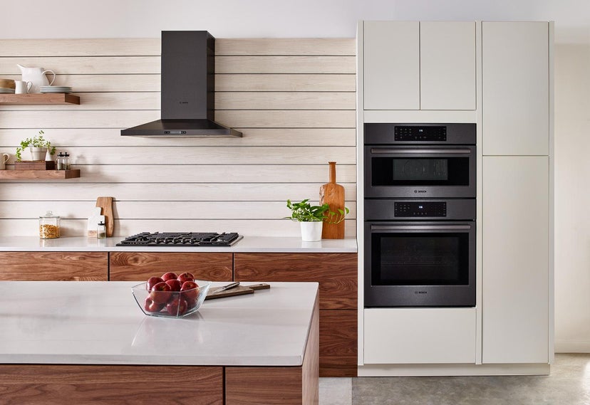 Bosch HBL8443UC 30 Inch Single Convection Smart Electric Wall Oven...