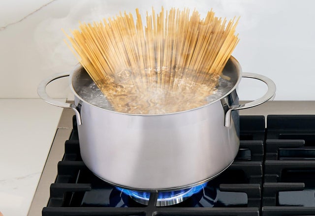 Bosch RGM8058UC 30 Inch Gas Rangetop with 4 Sealed Burners: Stainl...