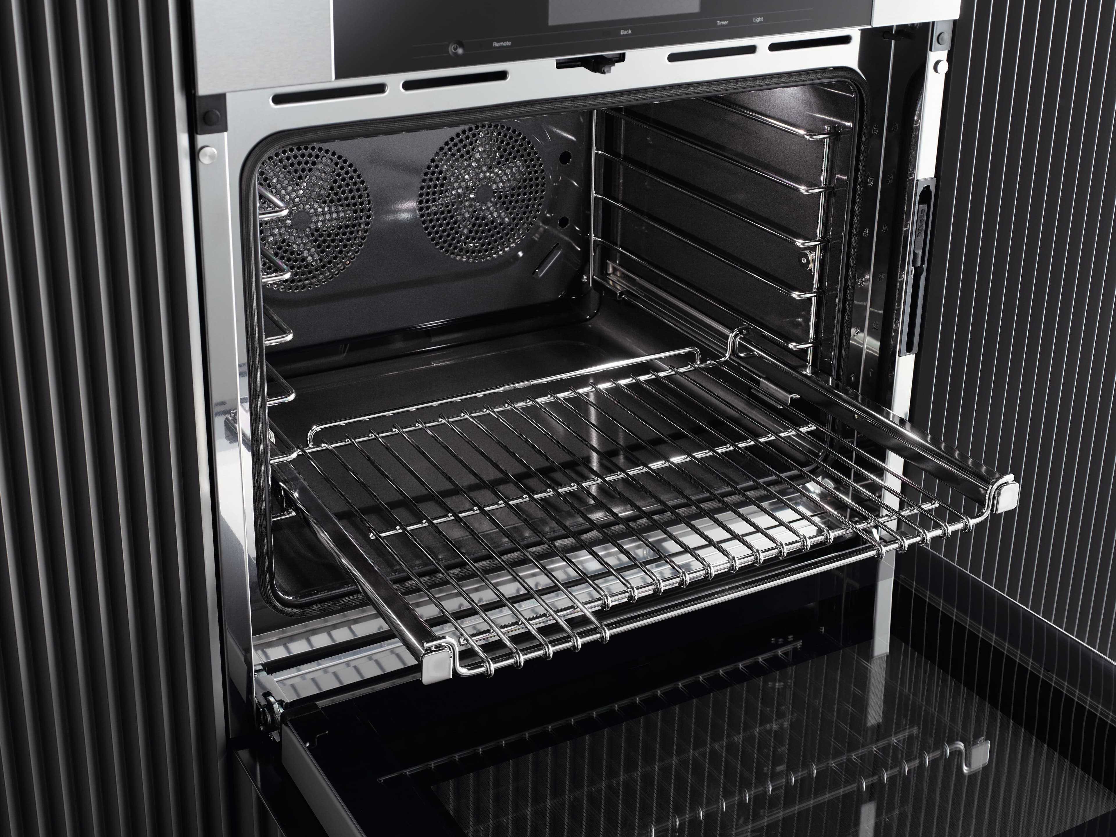 Miele H7780BPCTS Contourline, Clean Touch Steel