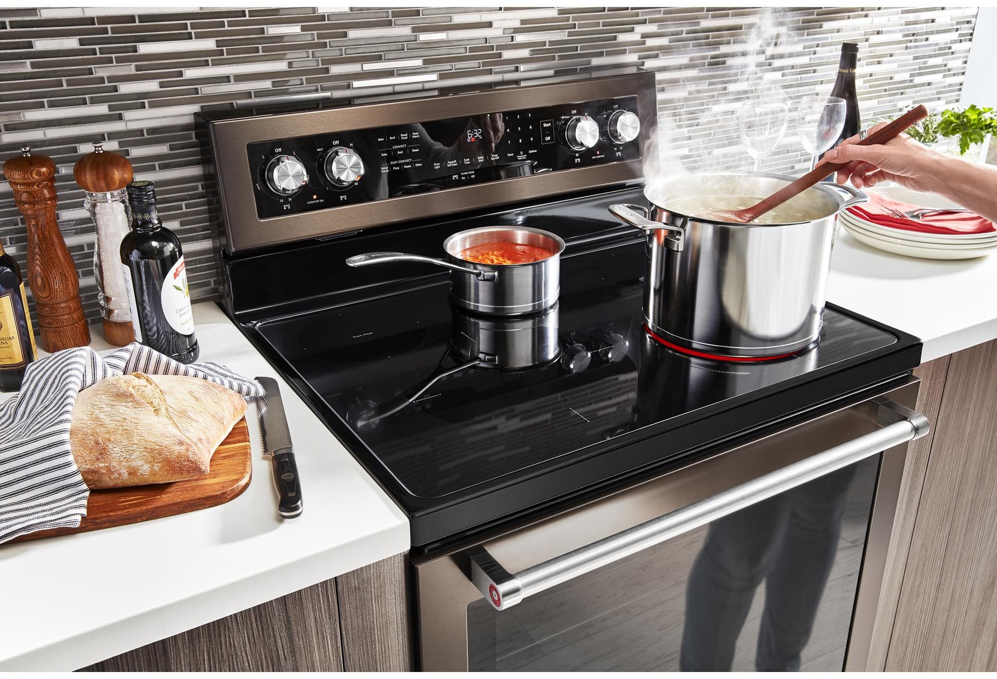 KitchenAid KFEG500EBS Black Stainless Steel, Print Shield