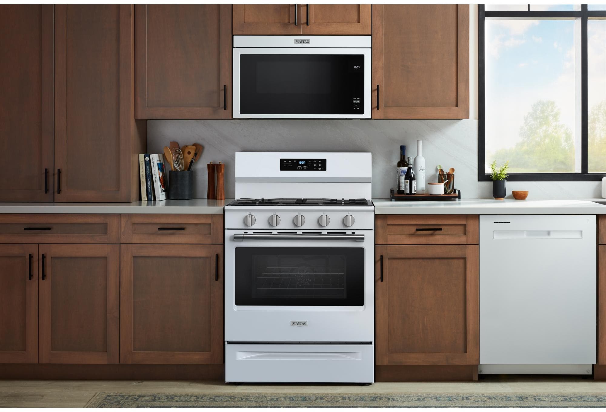Maytag MFGS6030RW White