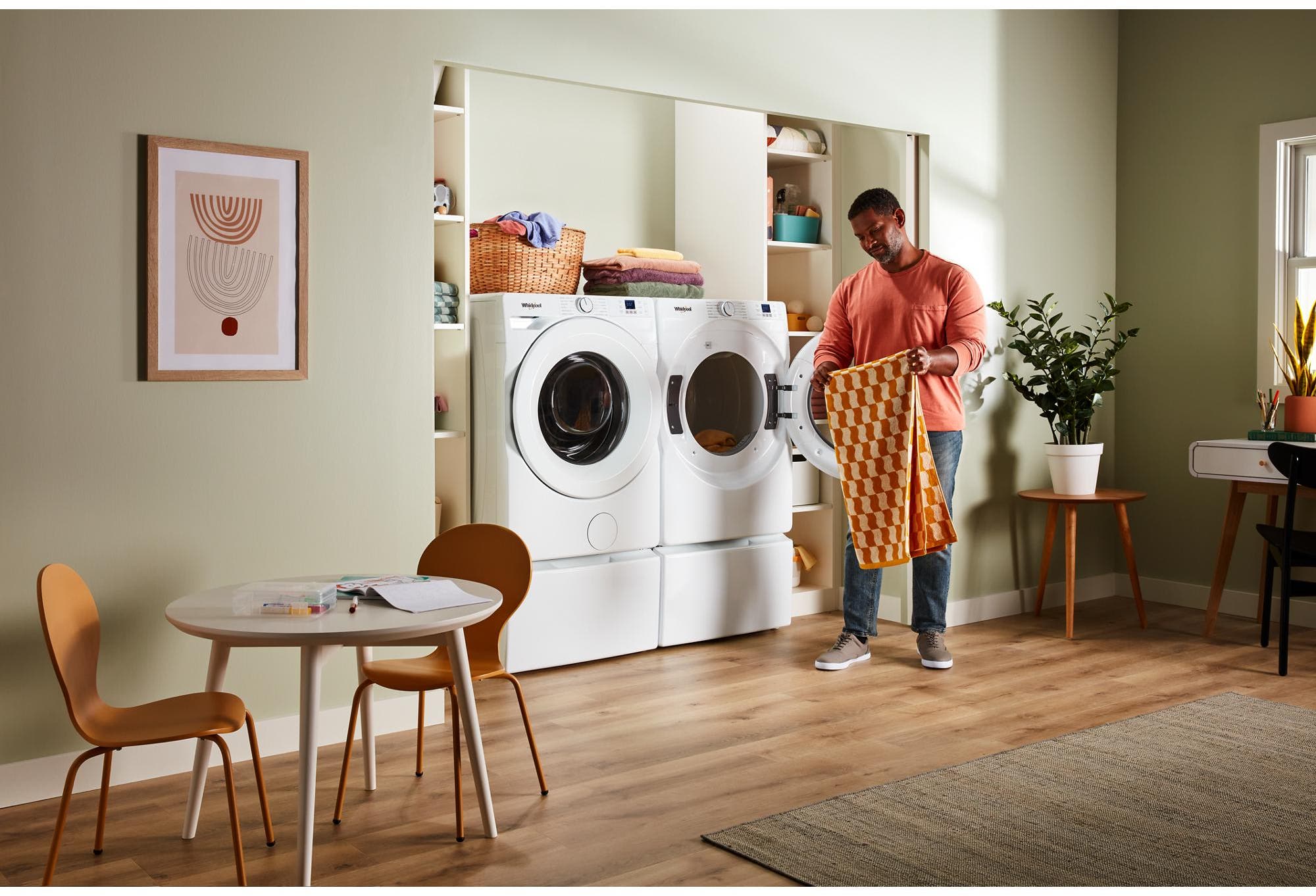 Whirlpool WED4720RW White