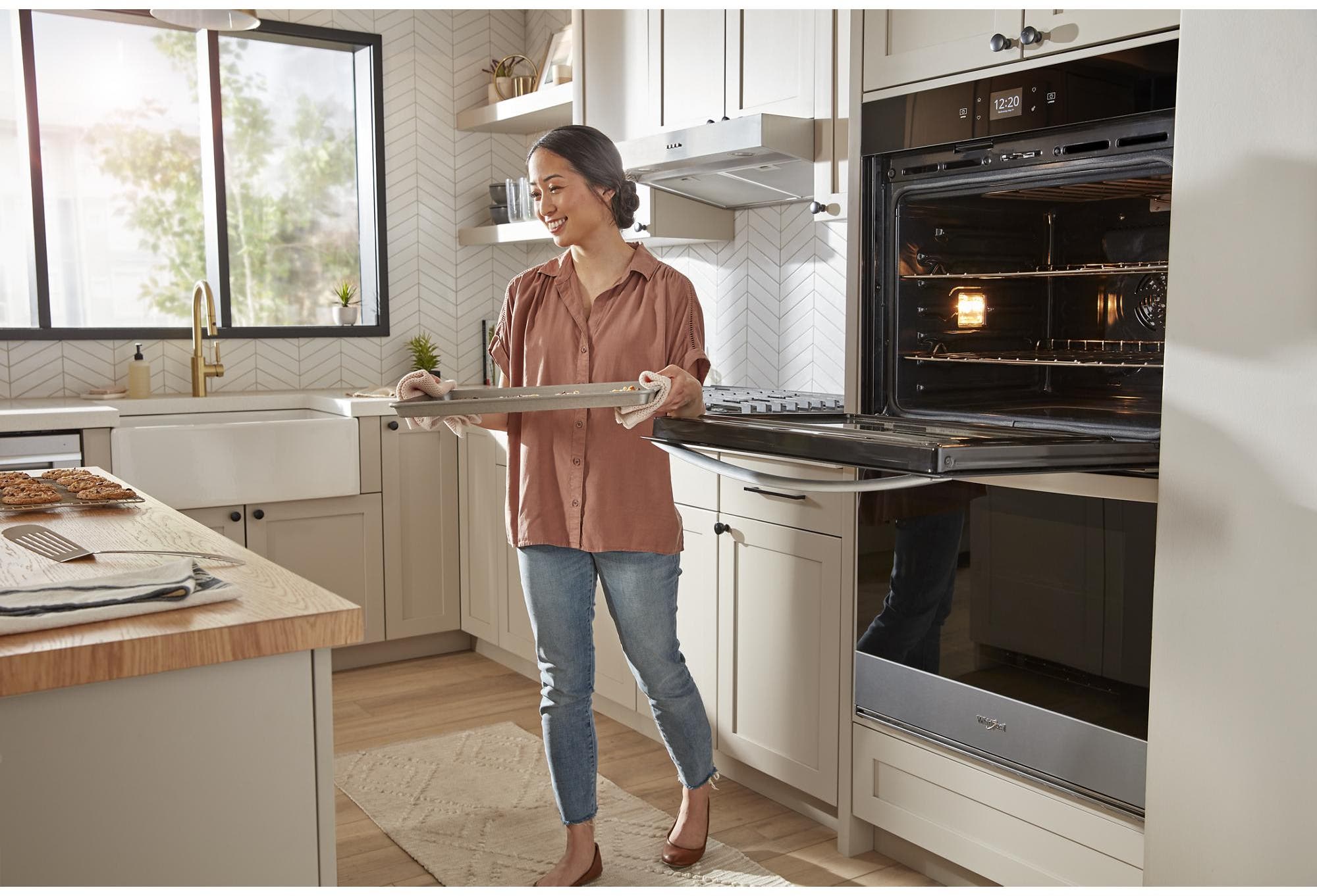 Whirlpool WOED5030LZ Fingerprint Resistant Stainless Steel