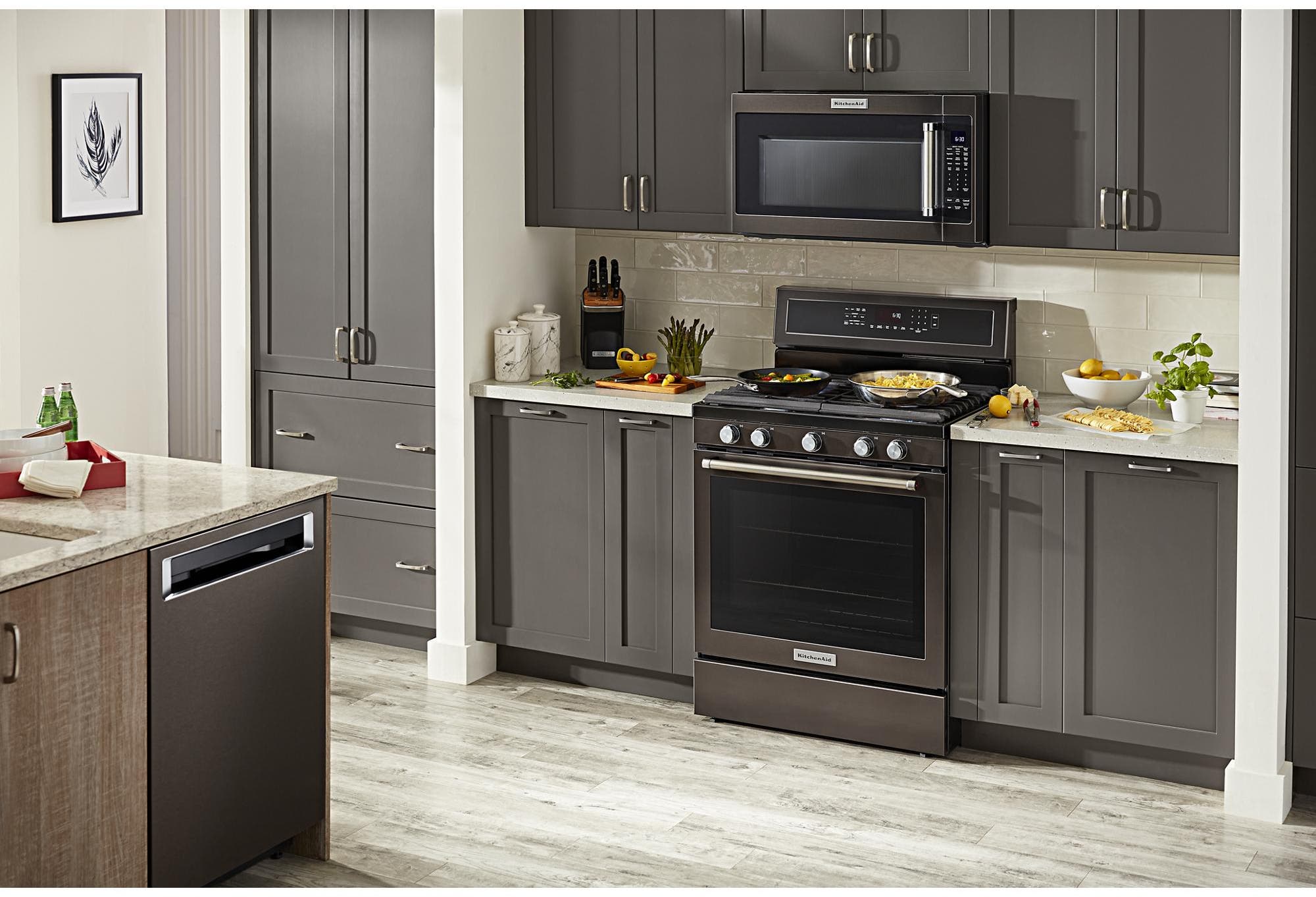 KitchenAid KDPM604KBS Black Stainless Steel with Printshield Finish