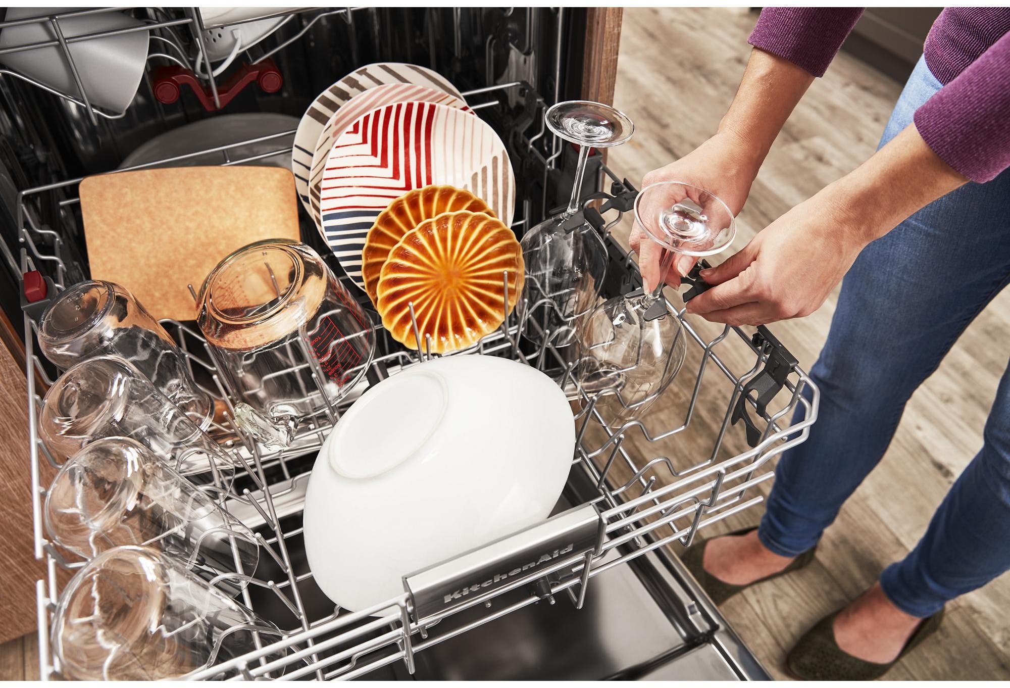 KitchenAid KDPM604KPS Stainless Steel with Printshield Finish