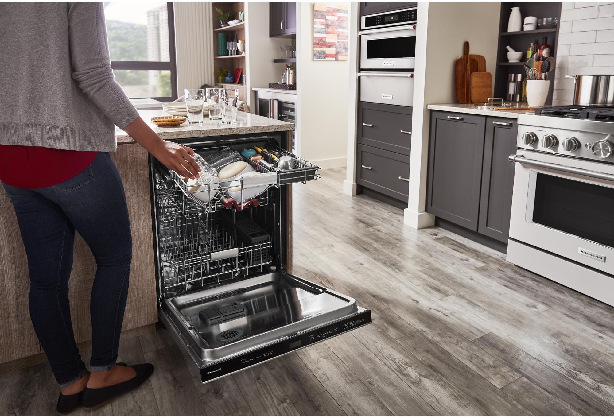KitchenAid KDPM604KPS Stainless Steel with Printshield Finish