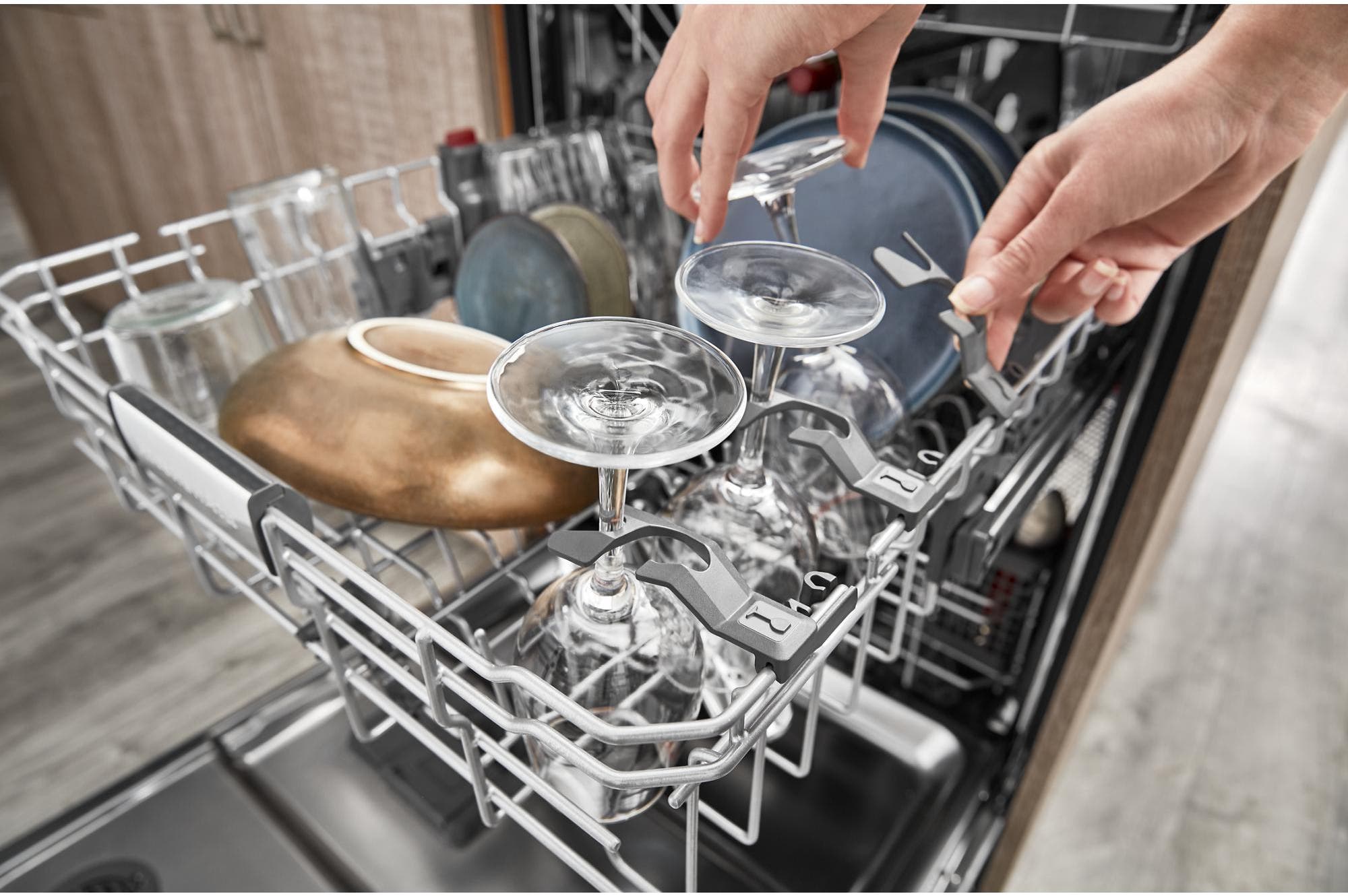 KitchenAid KDTM604KBS Black Stainless Steel with Printshield Finish