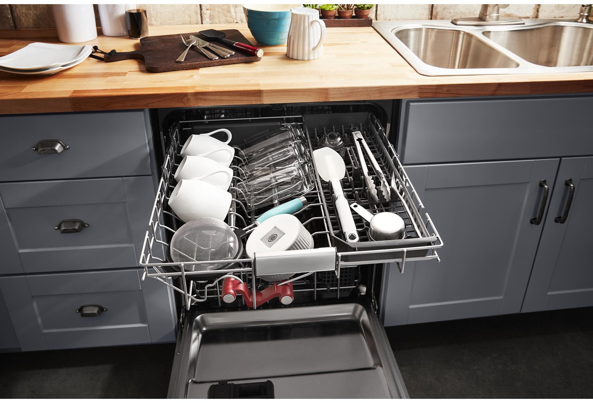 KitchenAid KDTM804KBS Black Stainless Steel with Printshield Finish