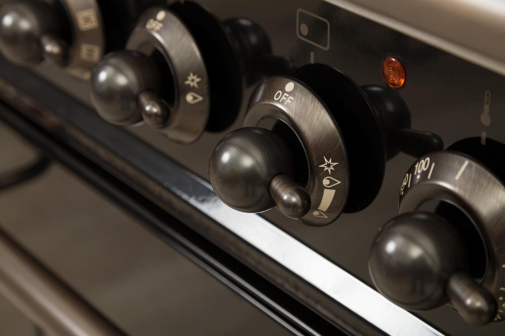 Ilve UPN76DVGGNY Gloss Black, Oil Rubbed Bronze Trim