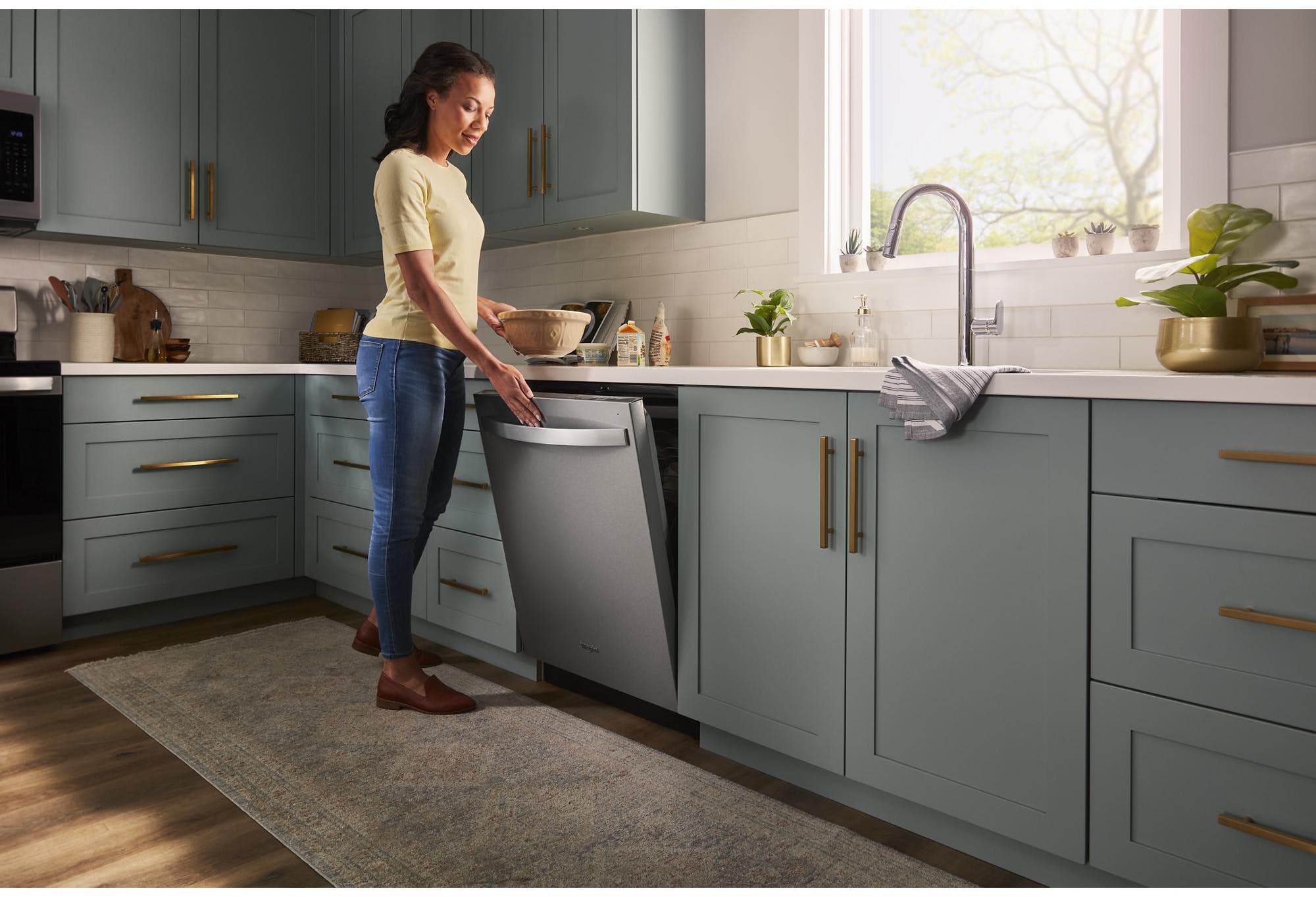 Whirlpool WDT531HAPM Monochromatic Stainless Steel