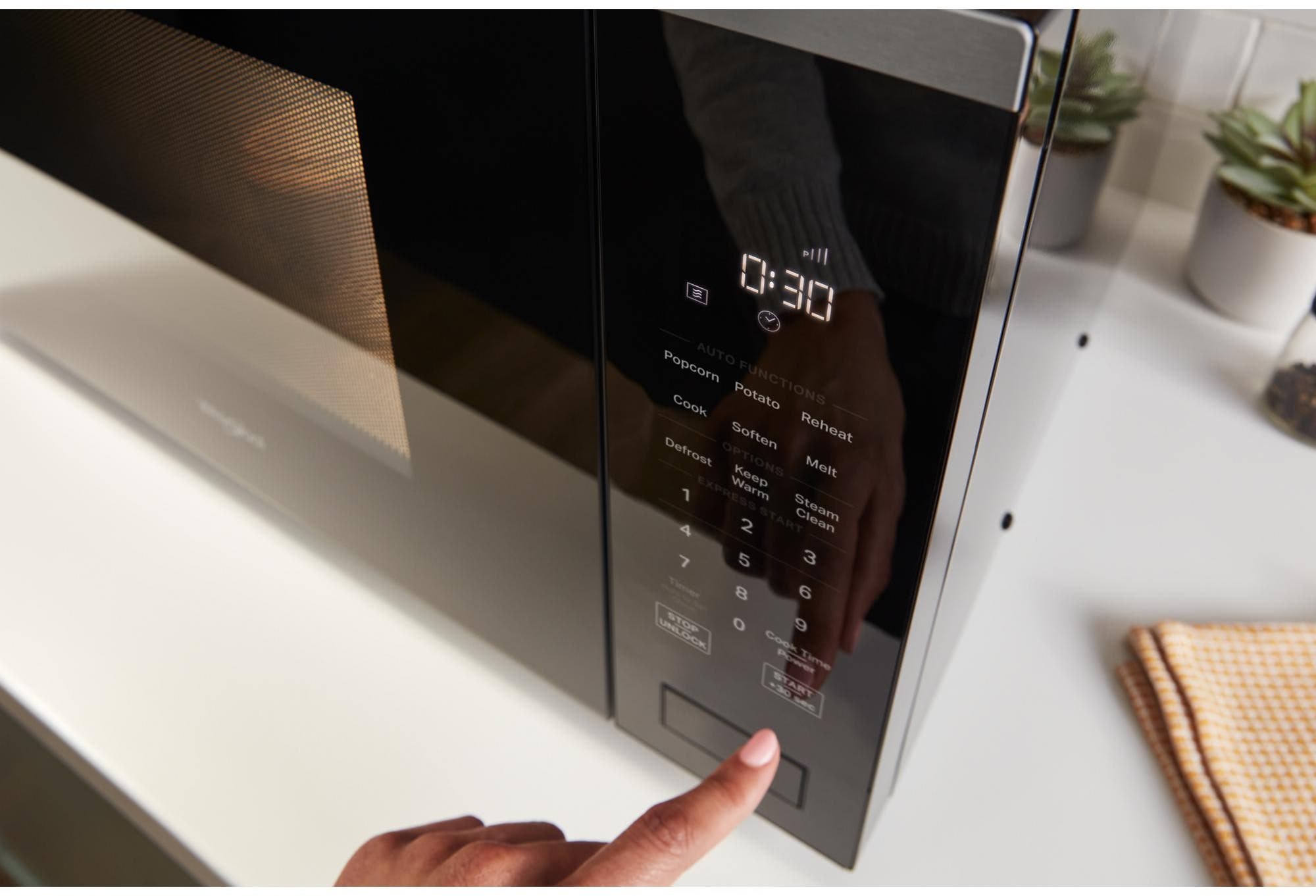Whirlpool WMCS7024SB Black