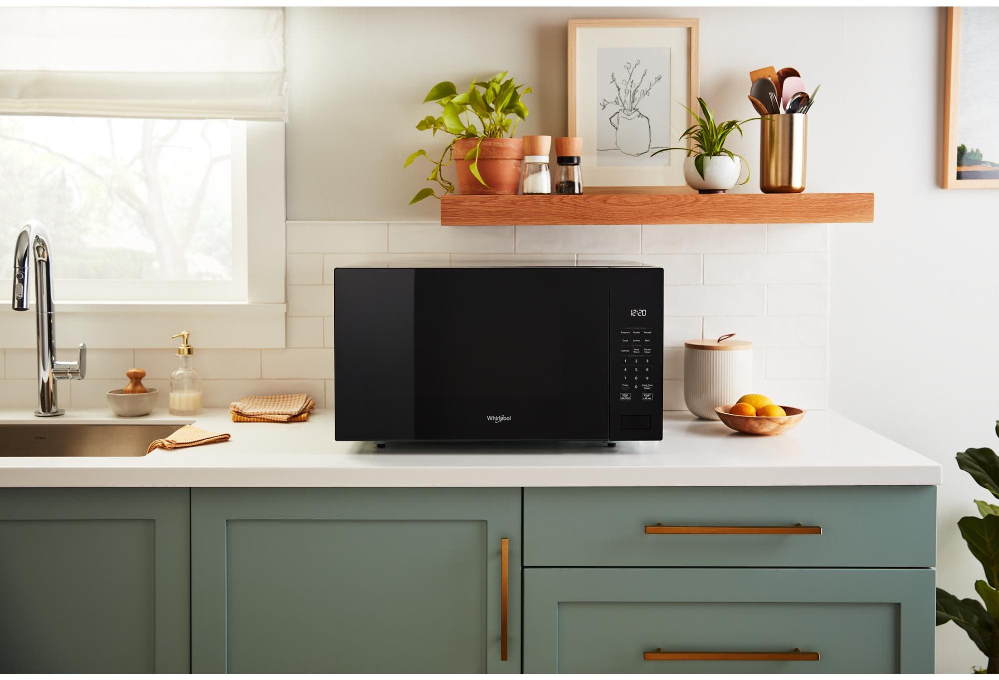 Whirlpool WMCS7024SB Black