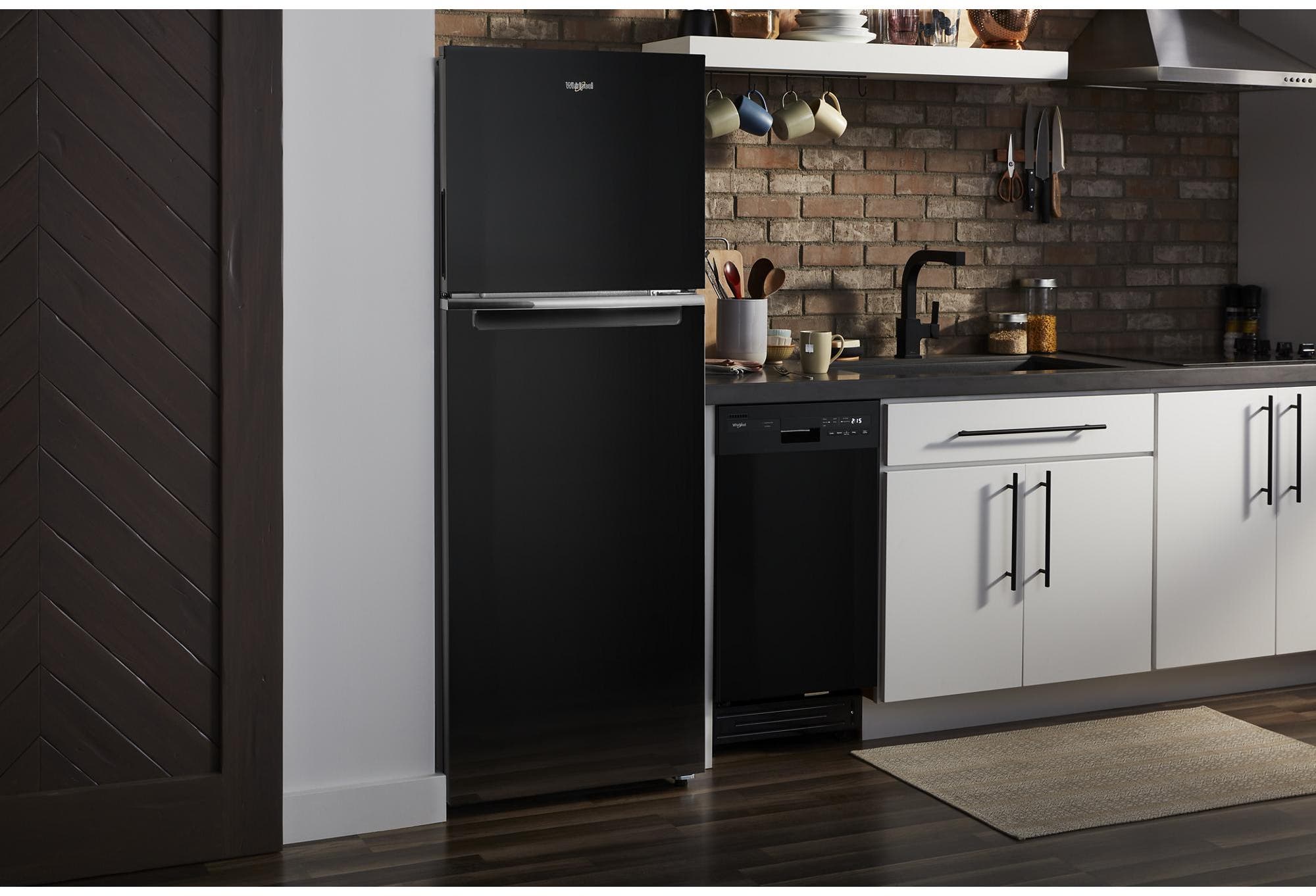Whirlpool WRT313CZLB Black