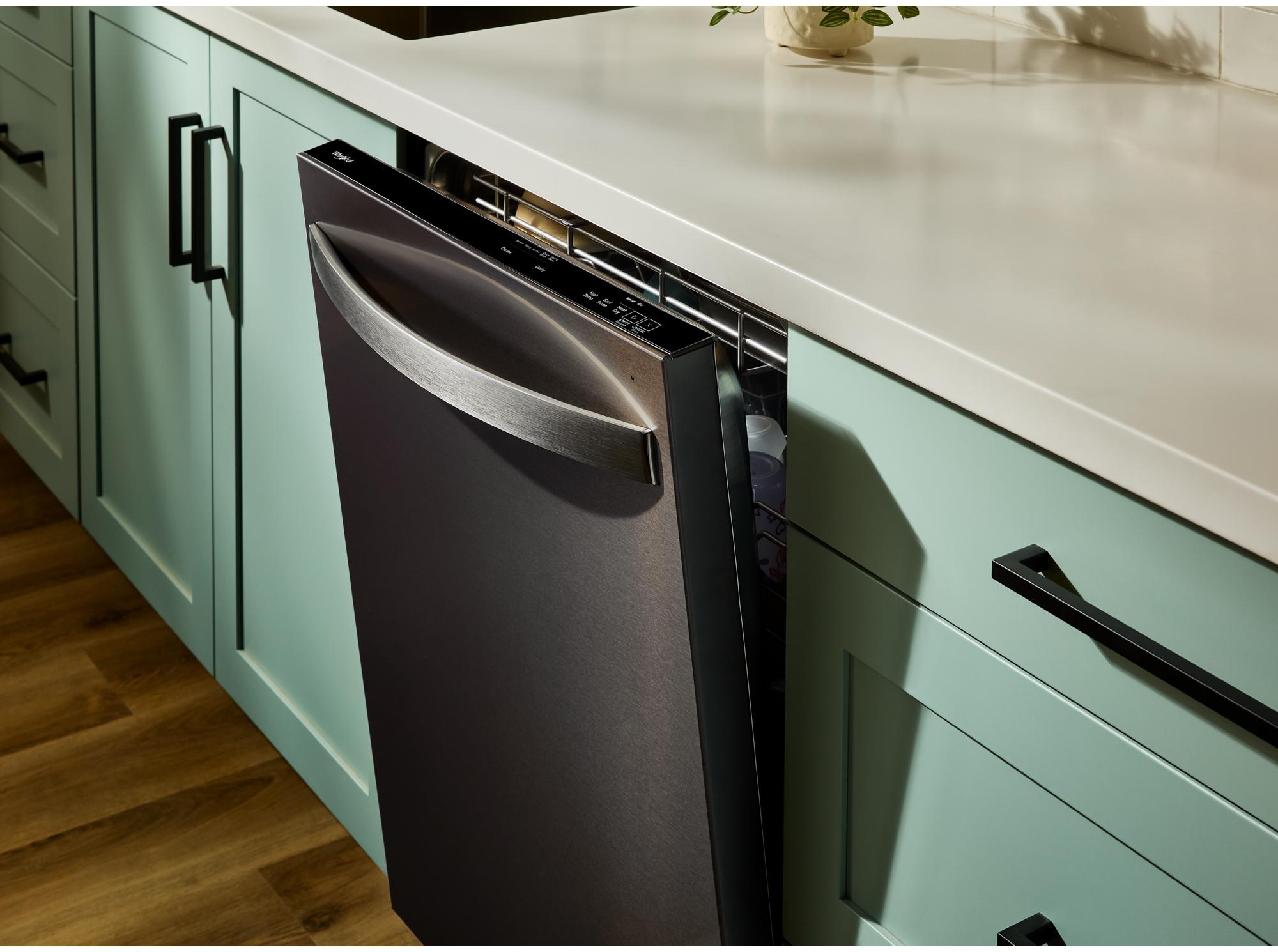 Whirlpool WDTS8024SV 24 Inch Built-In Dishwasher Black Stainless