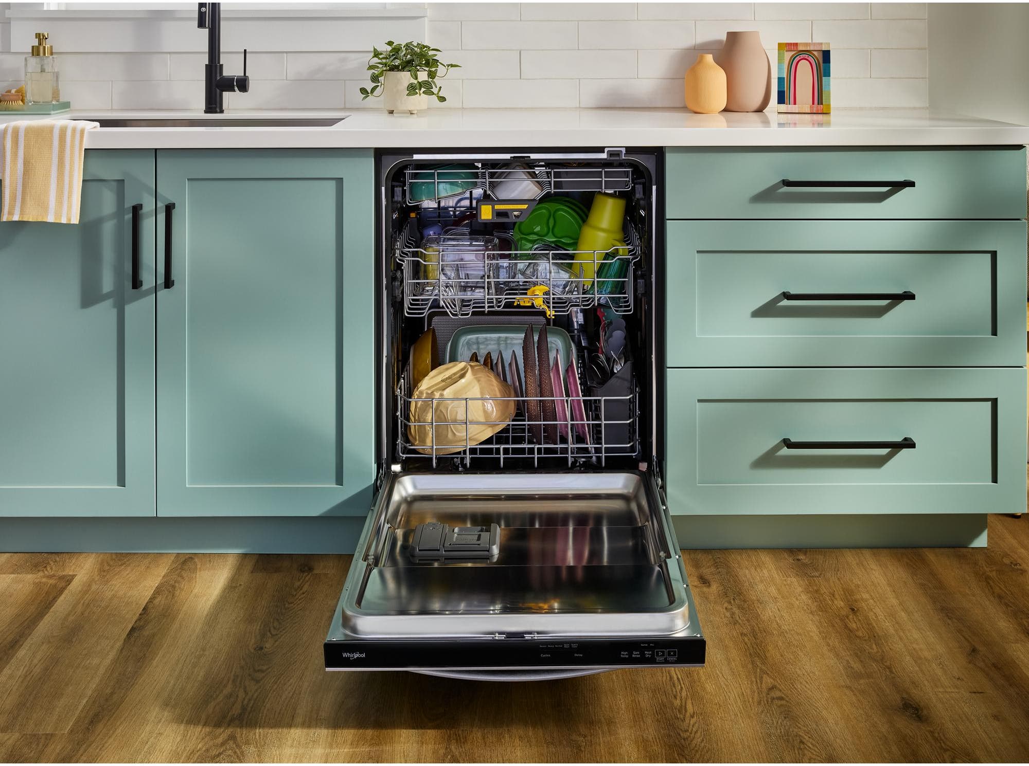 Whirlpool WDTS8024SZ Fingerprint-Resistant Stainless Steel