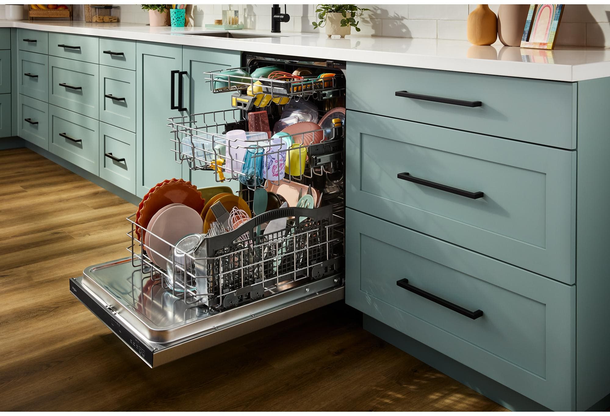 Whirlpool WDTS8024SZ Fingerprint-Resistant Stainless Steel