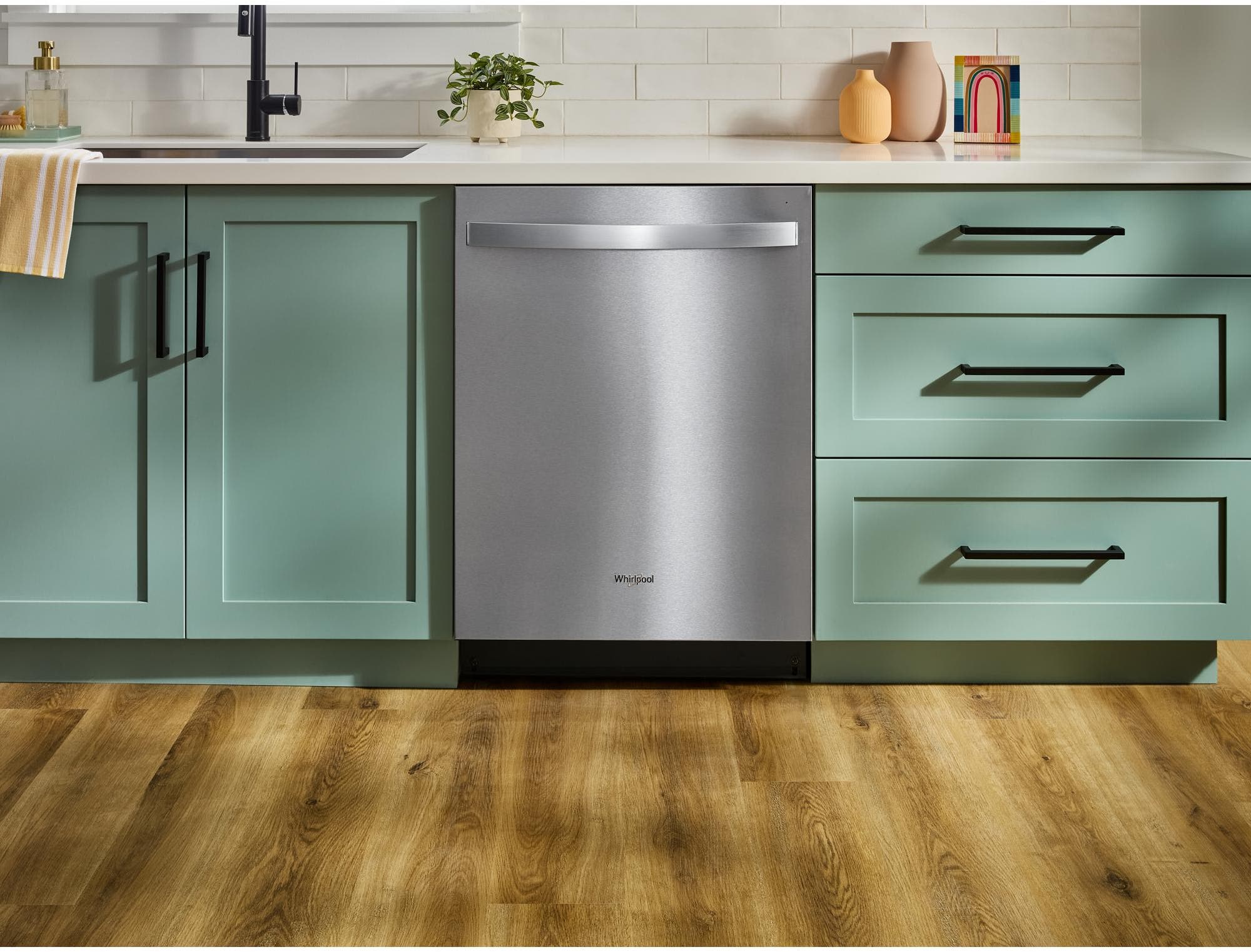 Whirlpool WDTS8024SZ Fingerprint-Resistant Stainless Steel